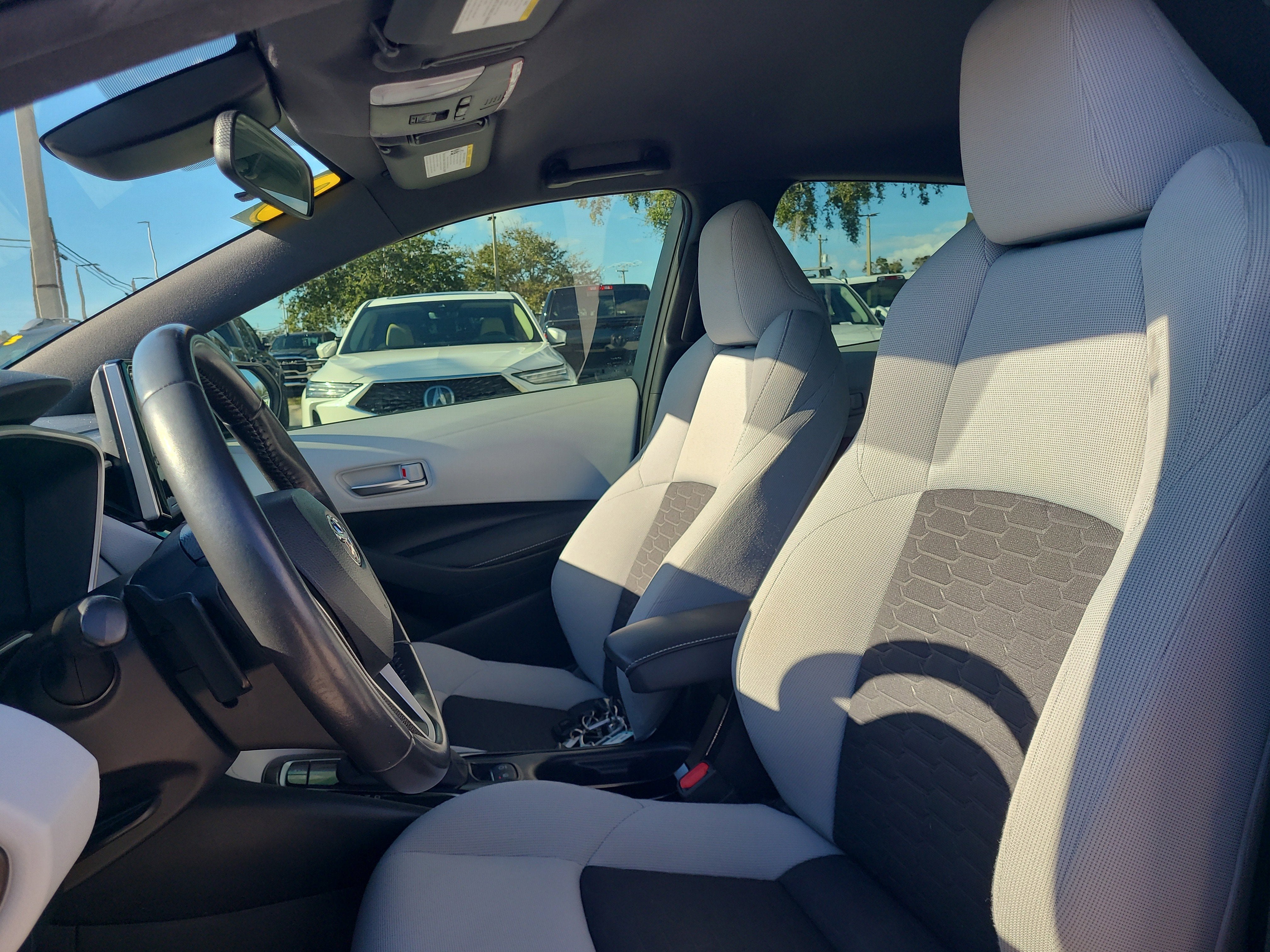 2020 Toyota Corolla Hatchback SE