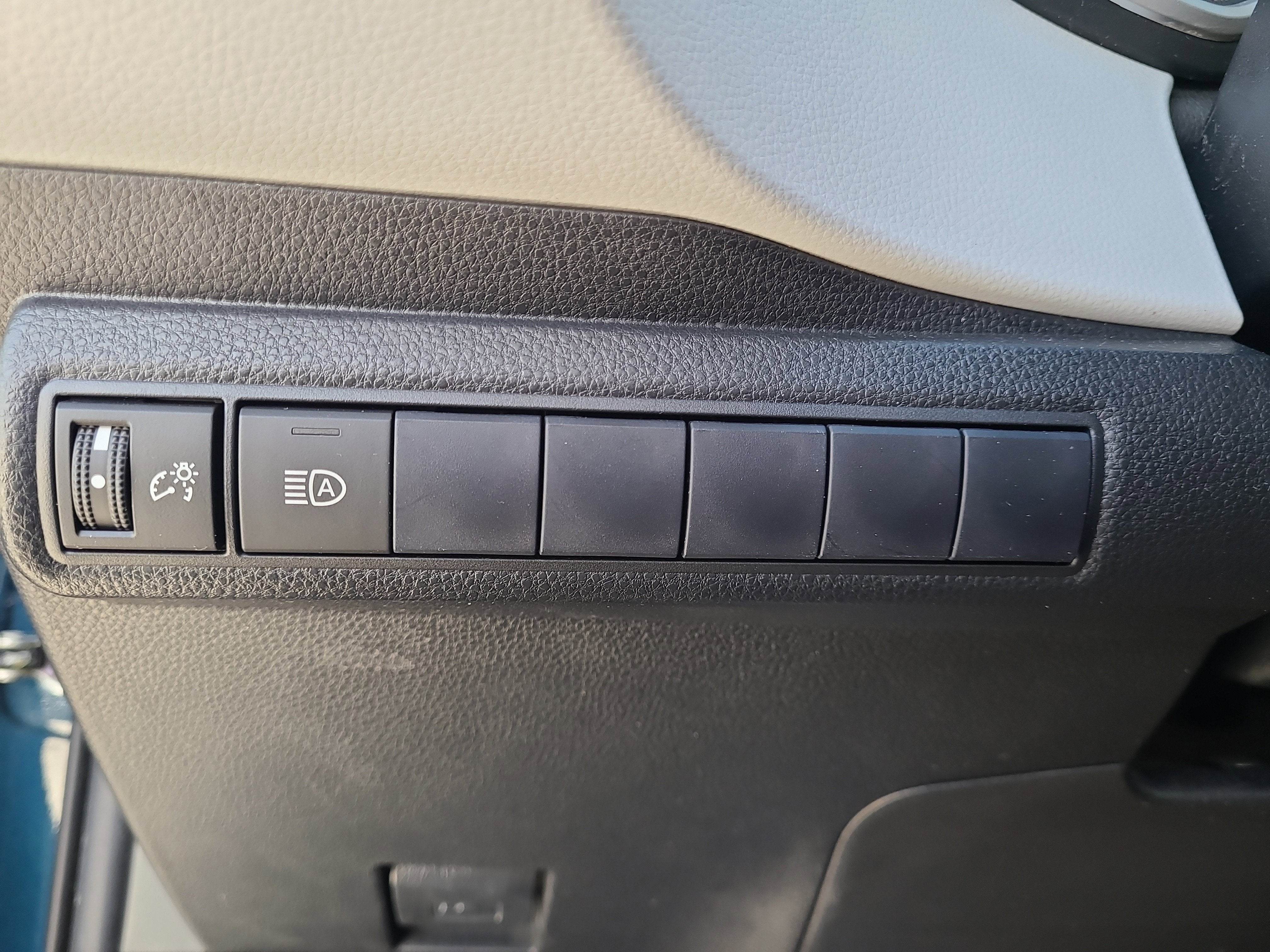 2020 Toyota Corolla Hatchback SE