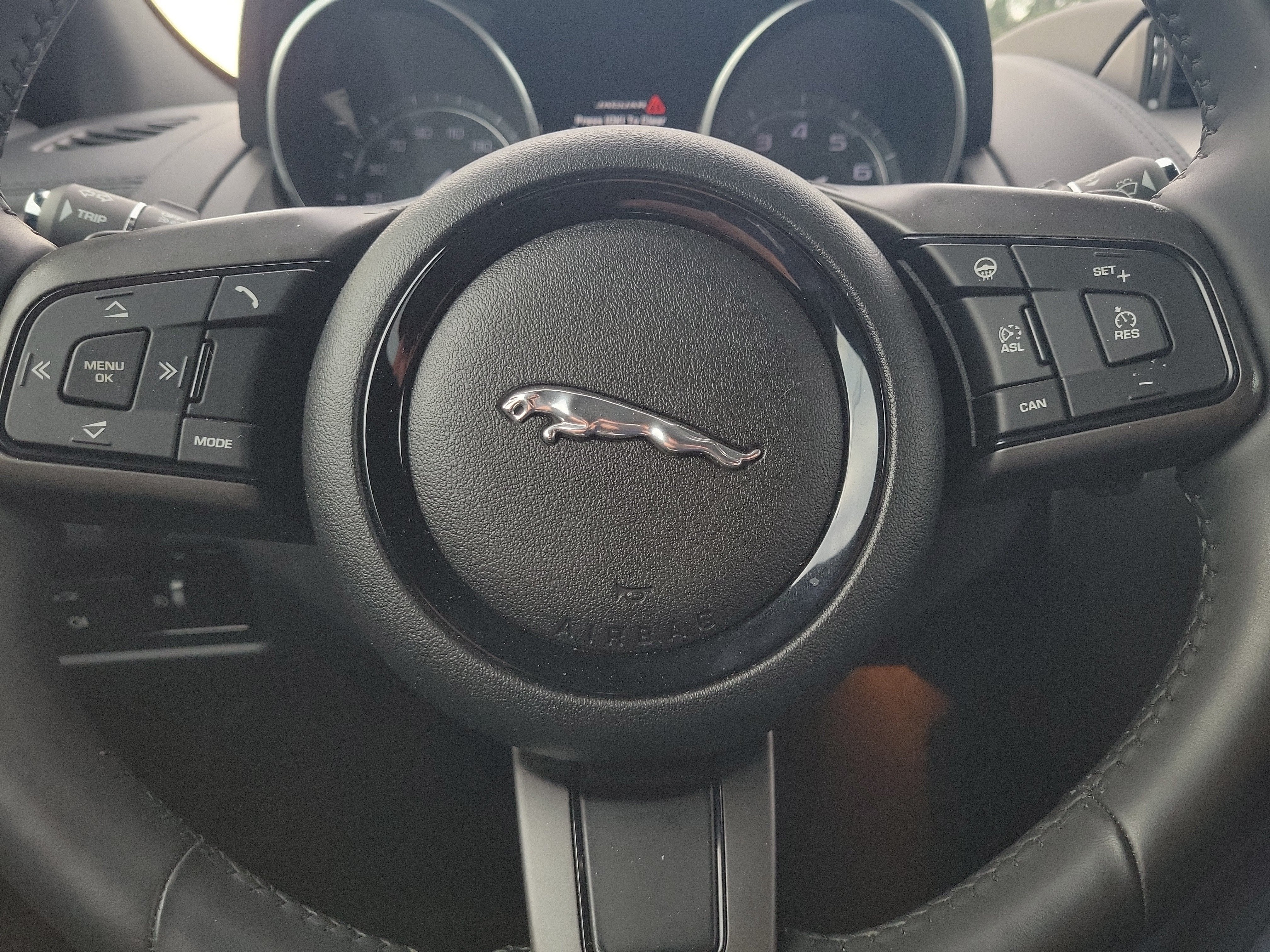 2014 Jaguar F-TYPE V6