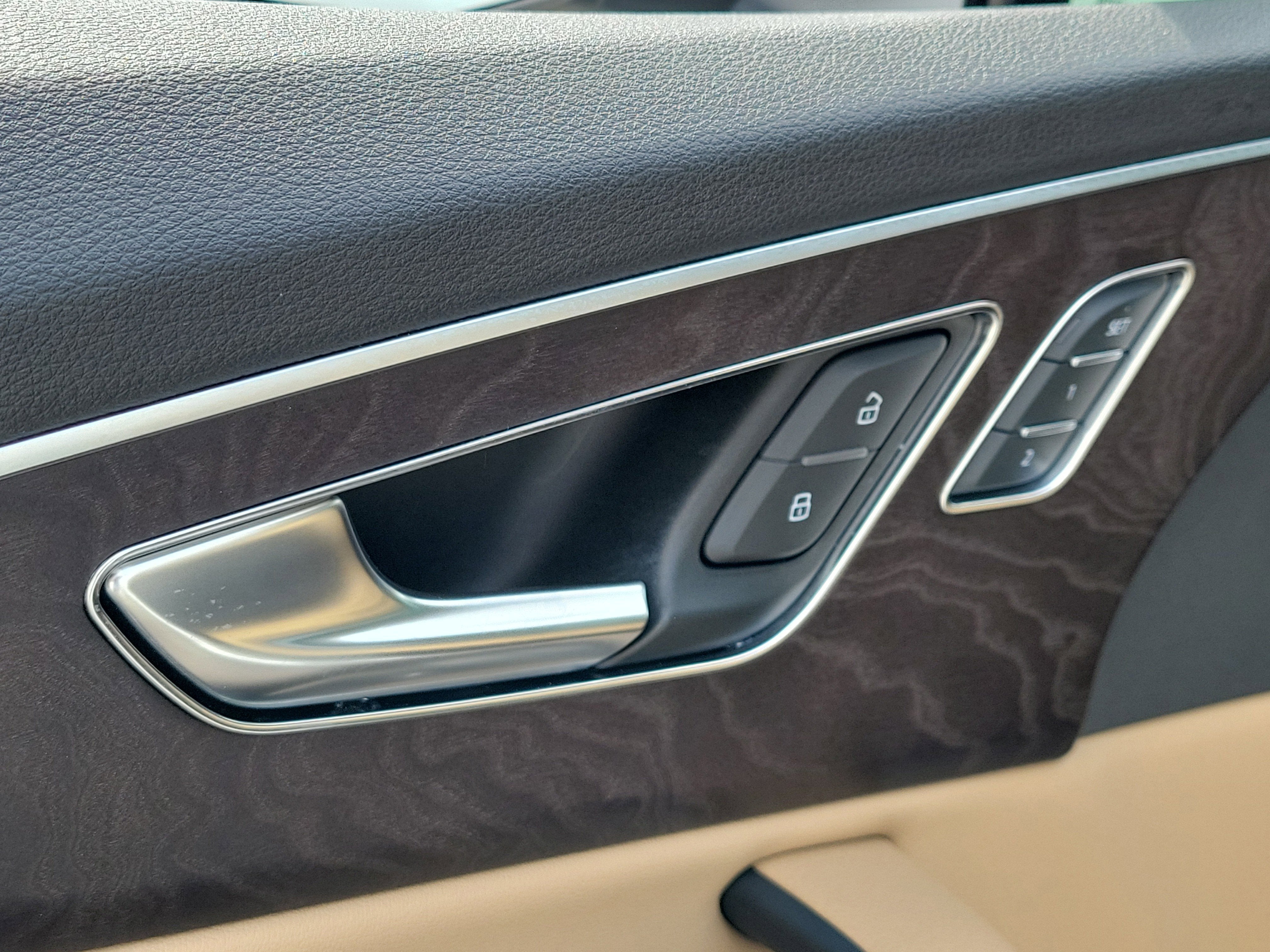 2020 Audi Q7 Premium Plus