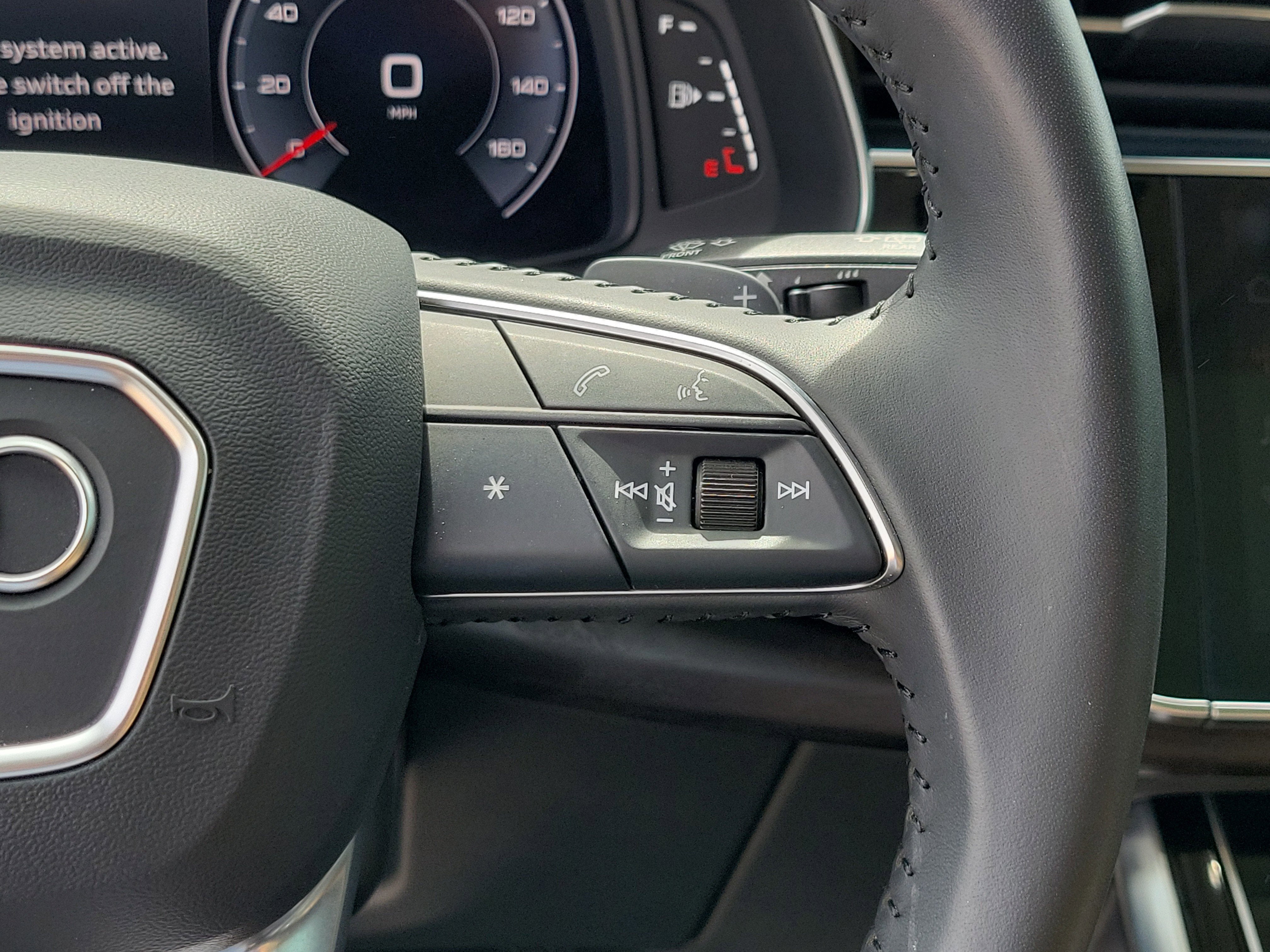 2020 Audi Q7 Premium Plus