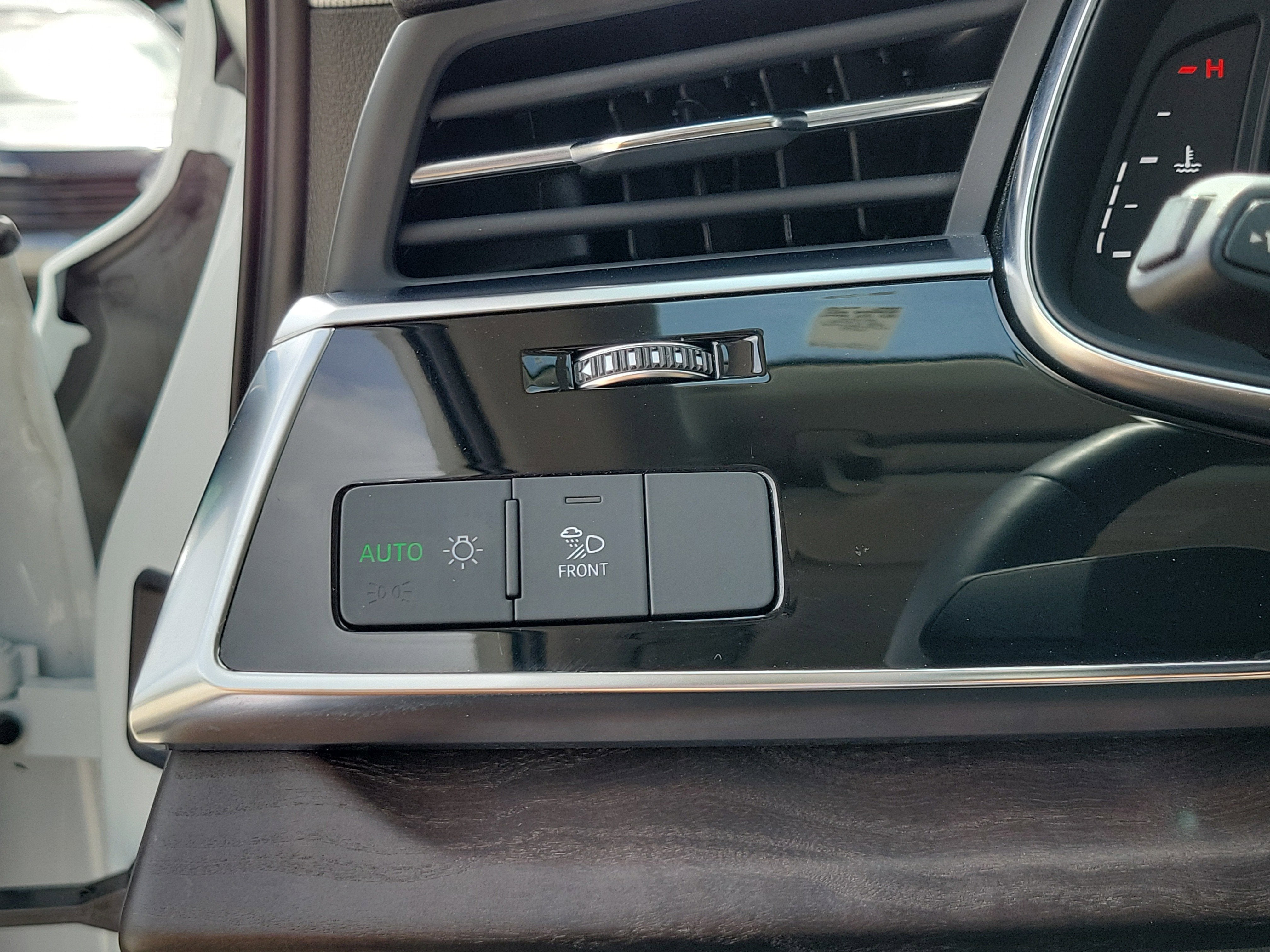 2020 Audi Q7 Premium Plus