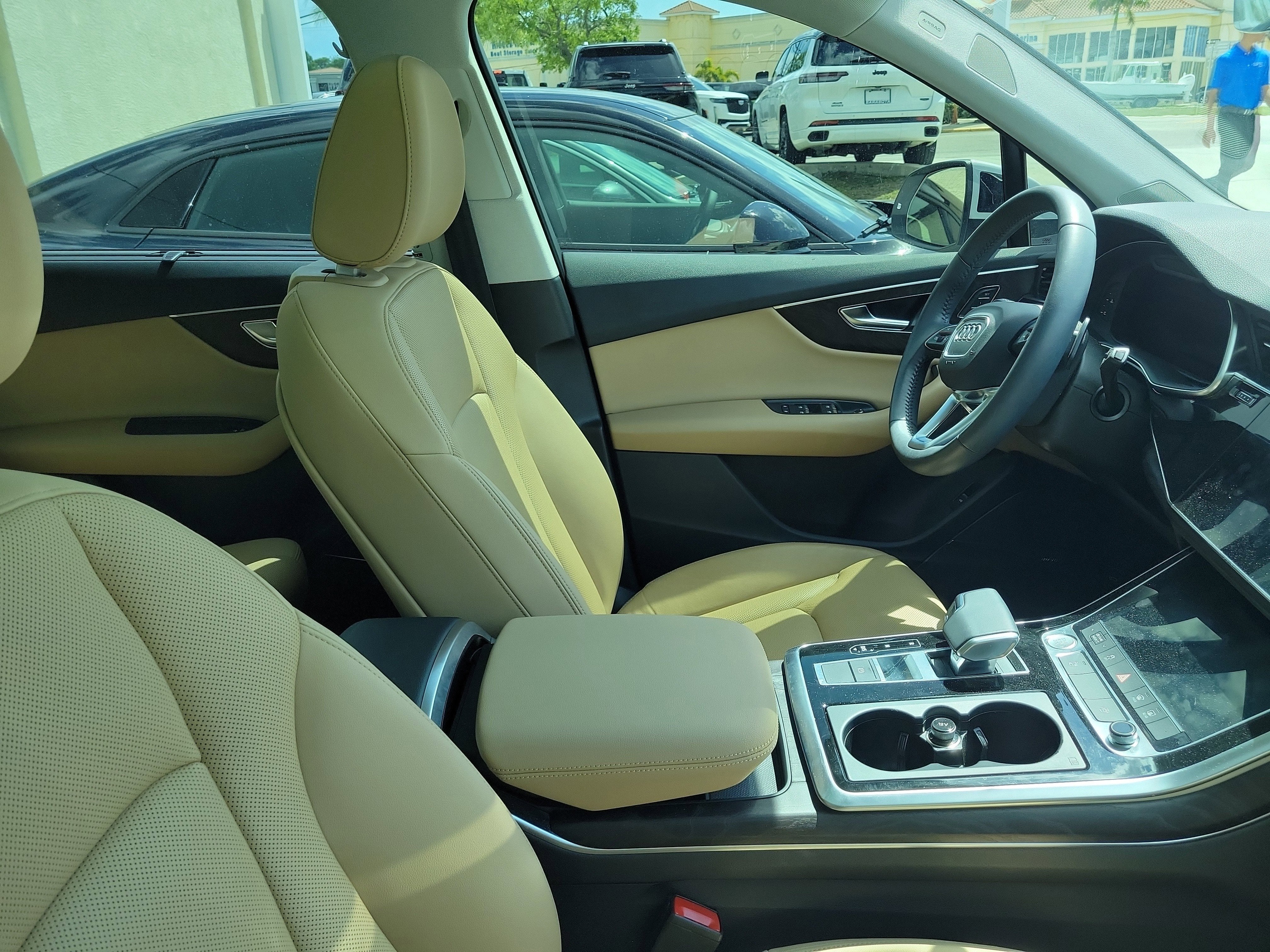 2020 Audi Q7 Premium Plus