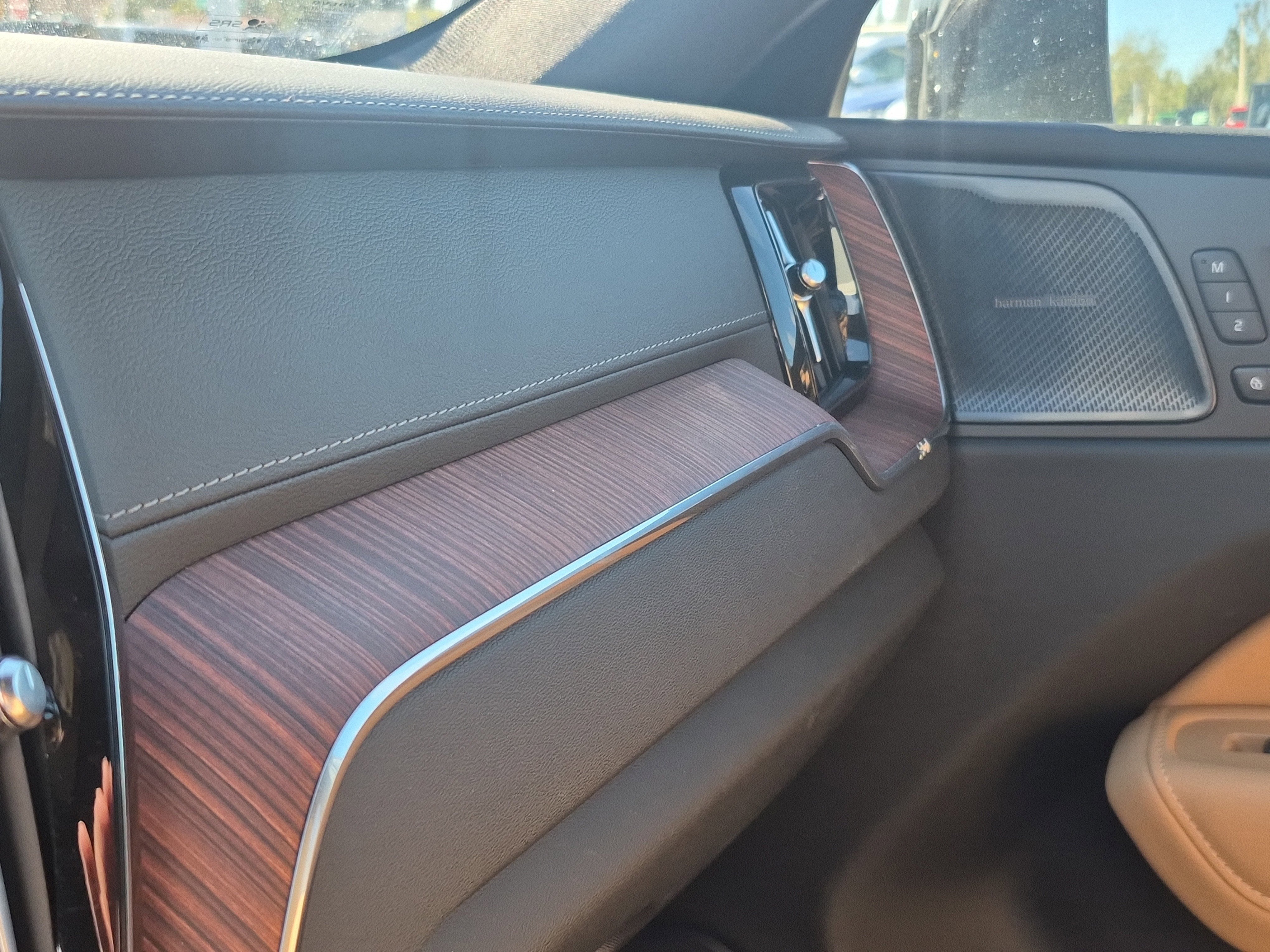 2025 Volvo XC60 Ultra