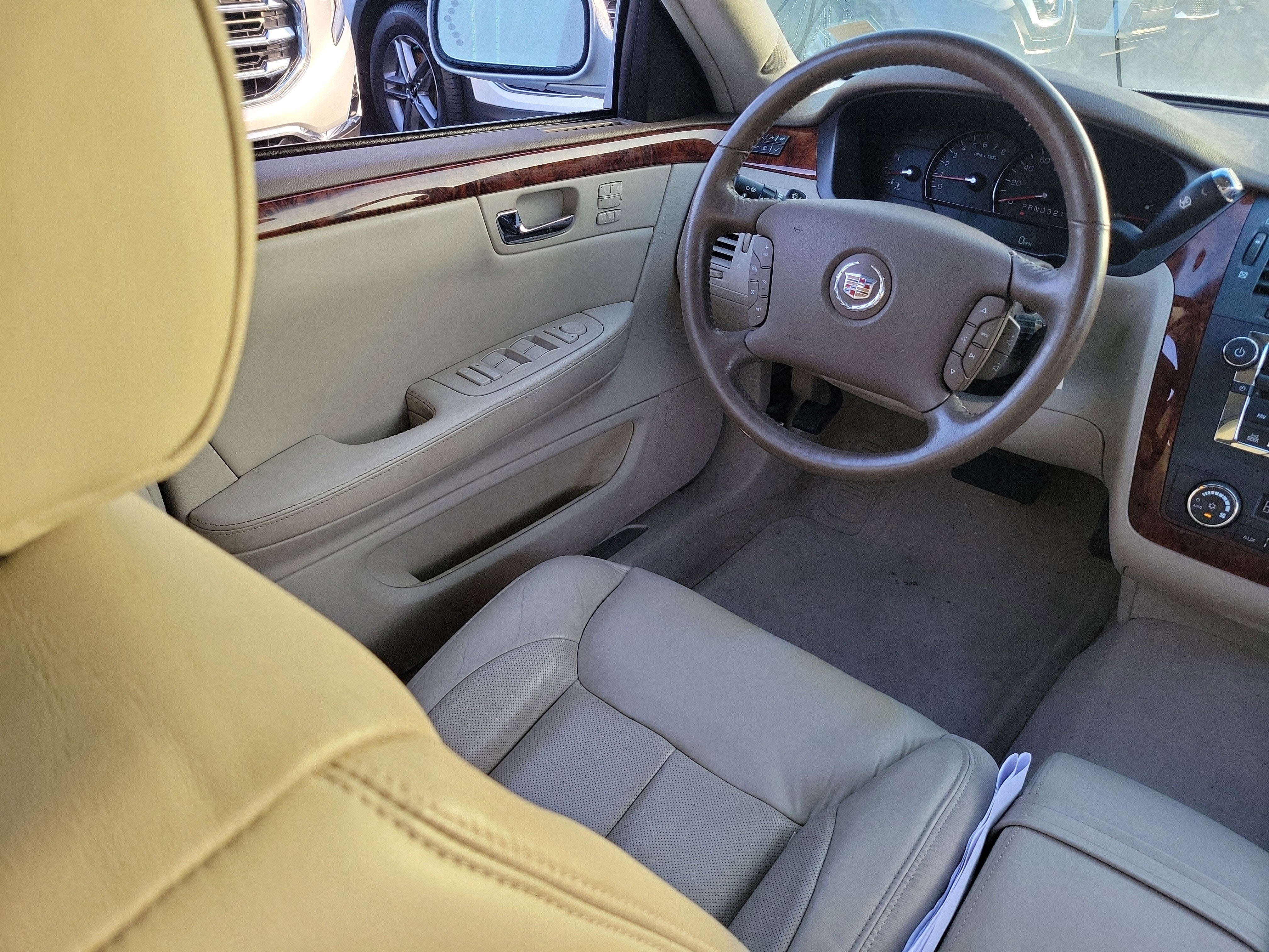 2006 Cadillac DTS w/1SC