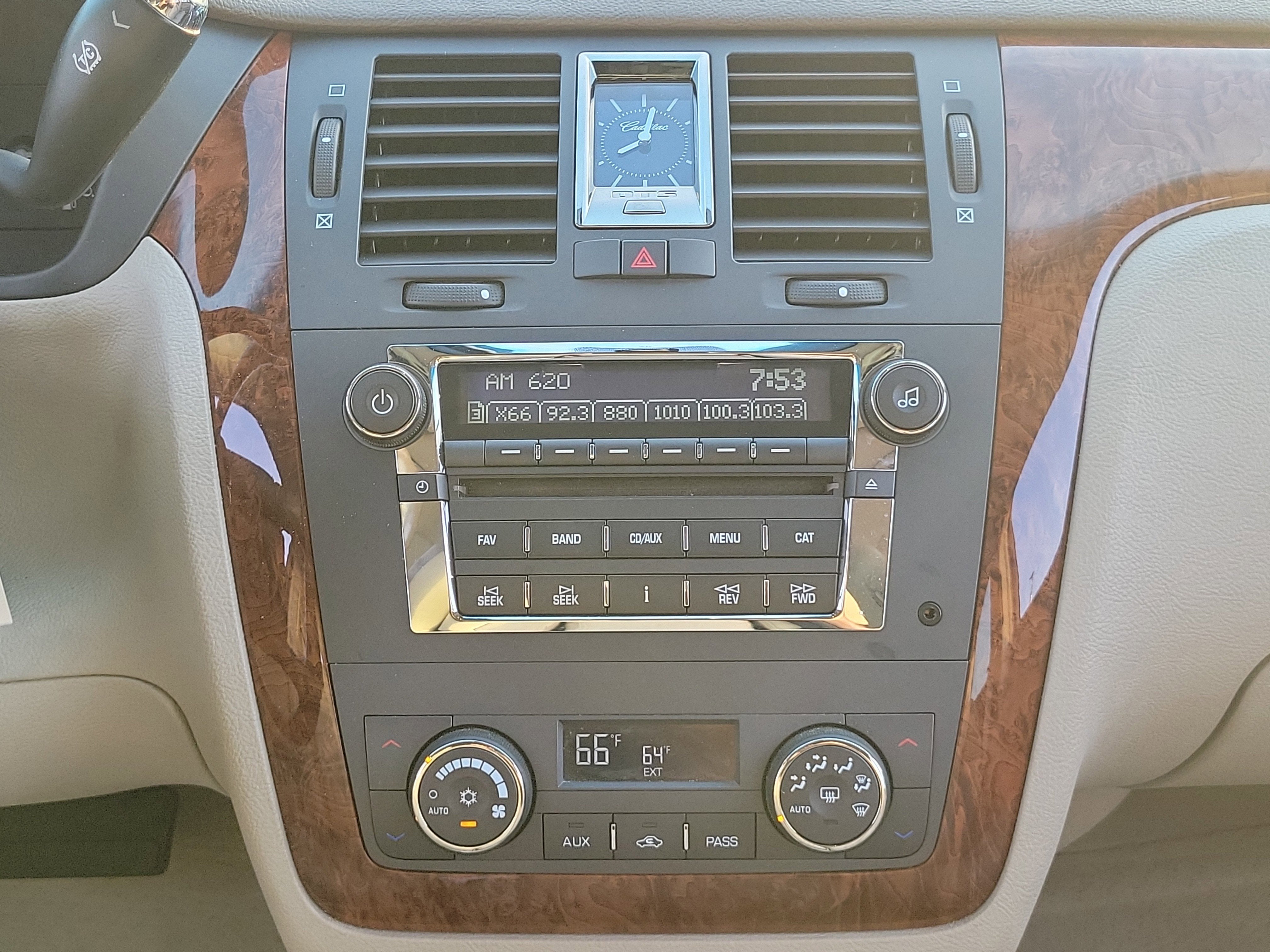 2006 Cadillac DTS w/1SC