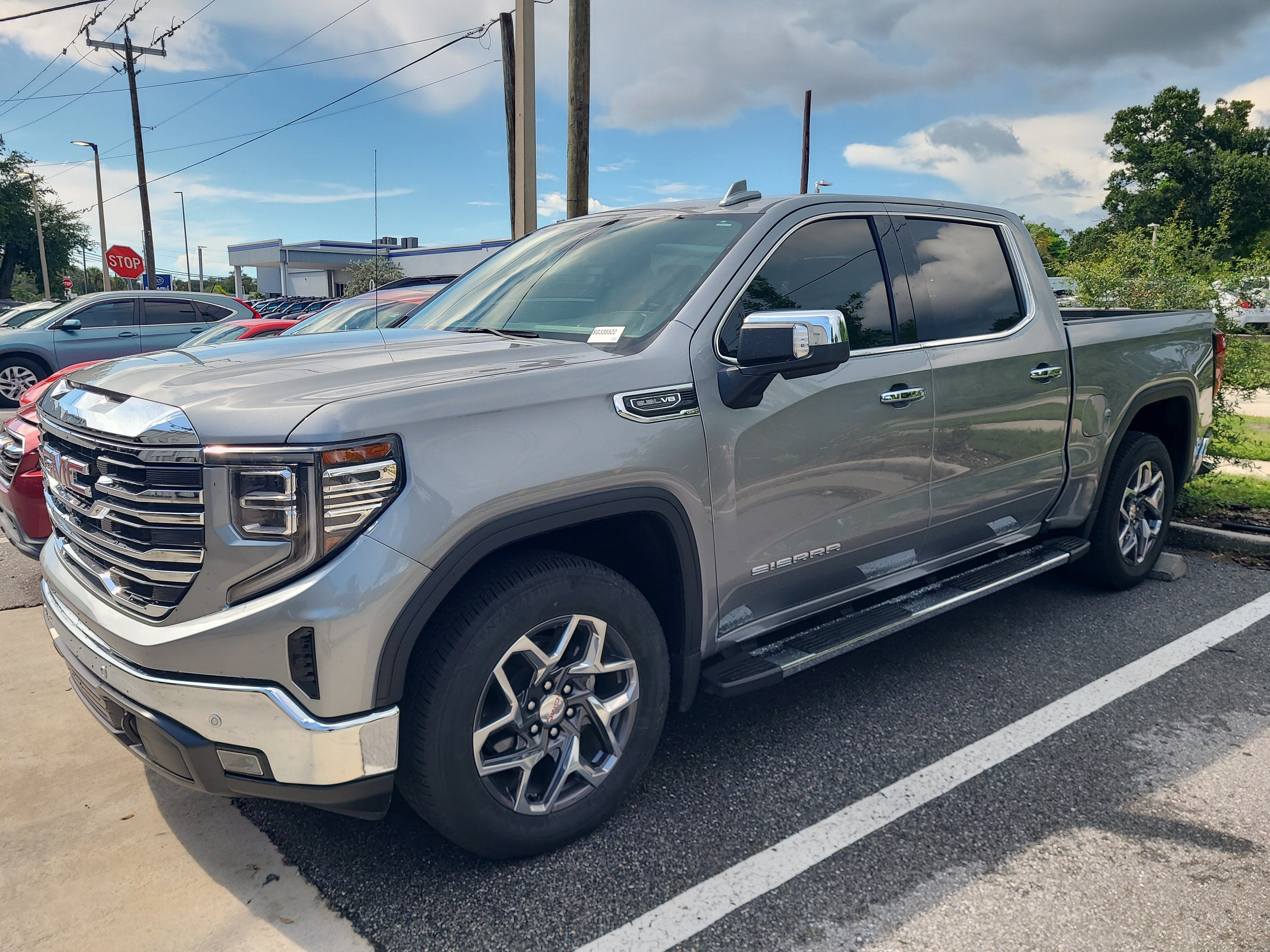 2025 GMC Sierra 1500 SLT