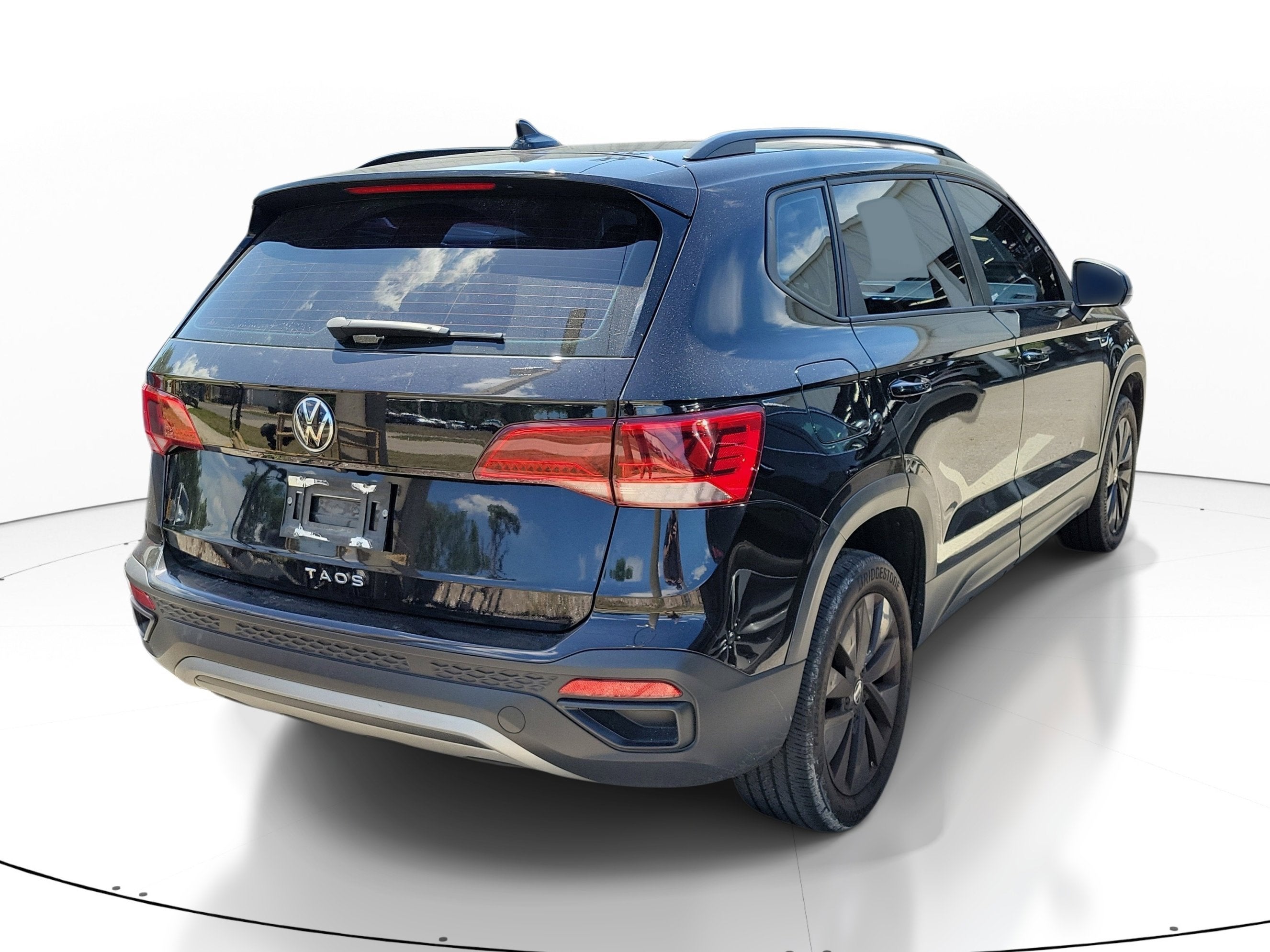 2023 Volkswagen Taos S