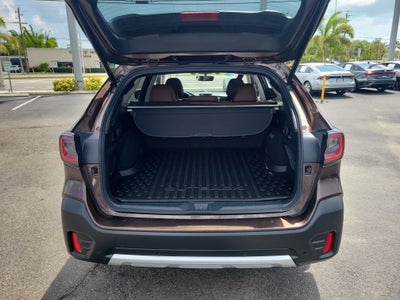 2022 Subaru Outback Touring XT