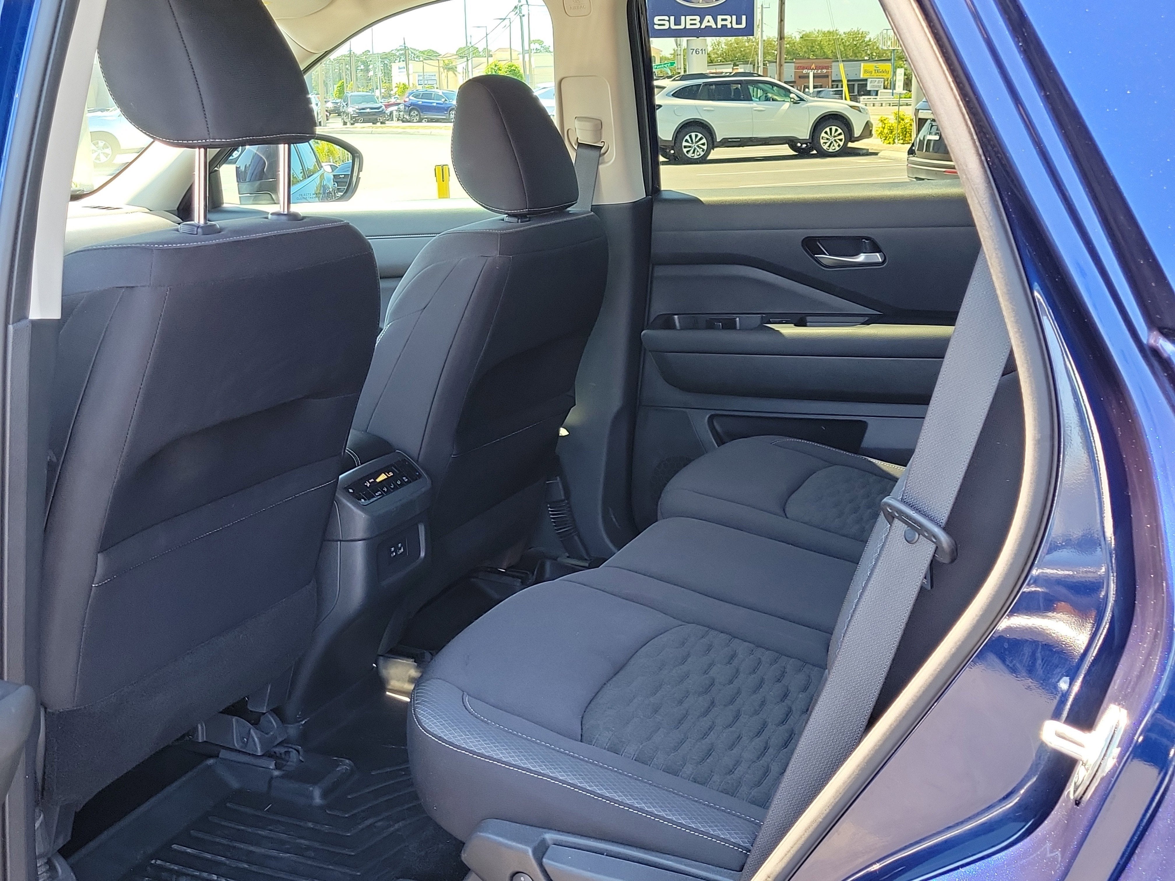 2022 Nissan Pathfinder S