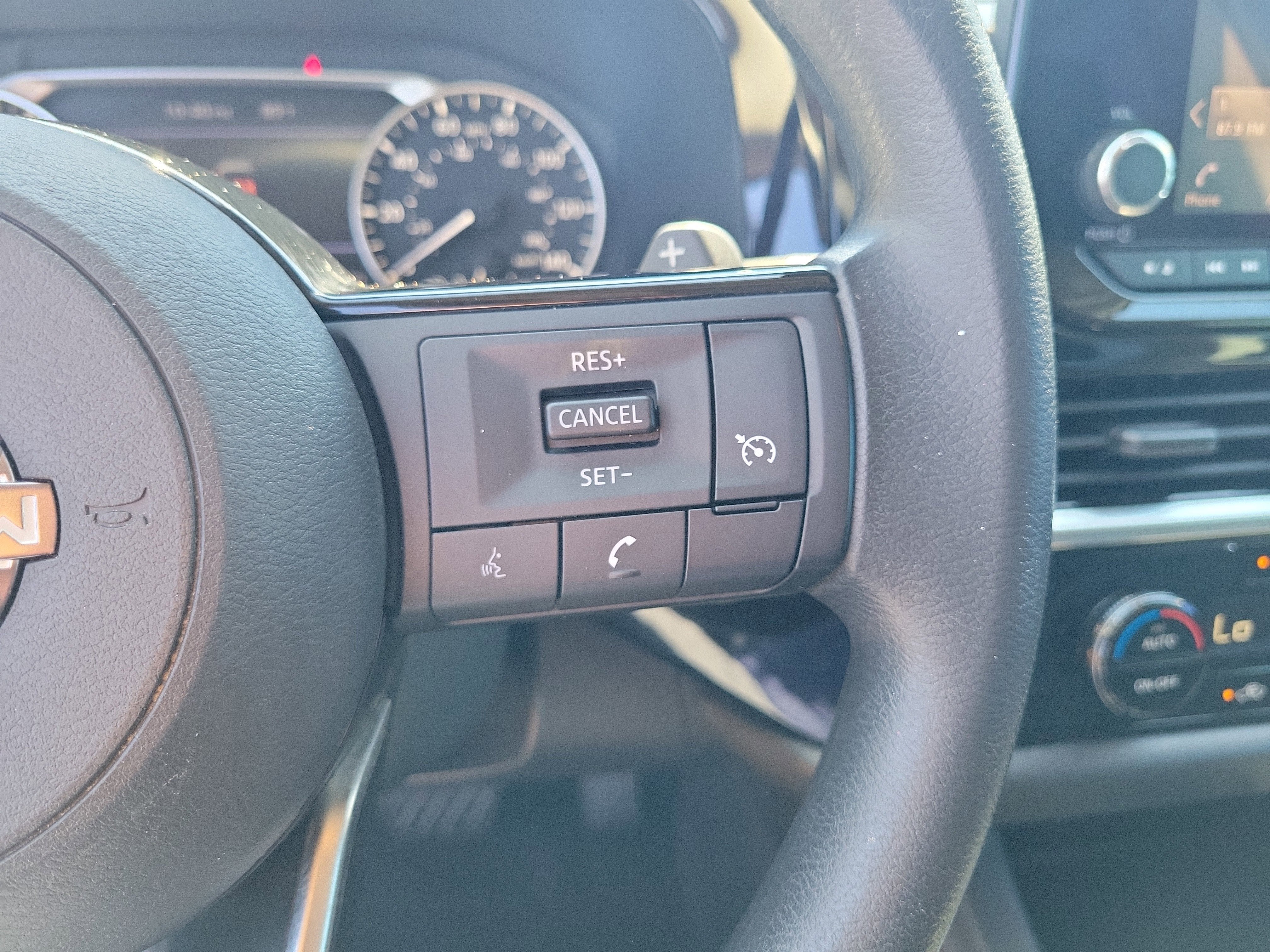 2022 Nissan Pathfinder S