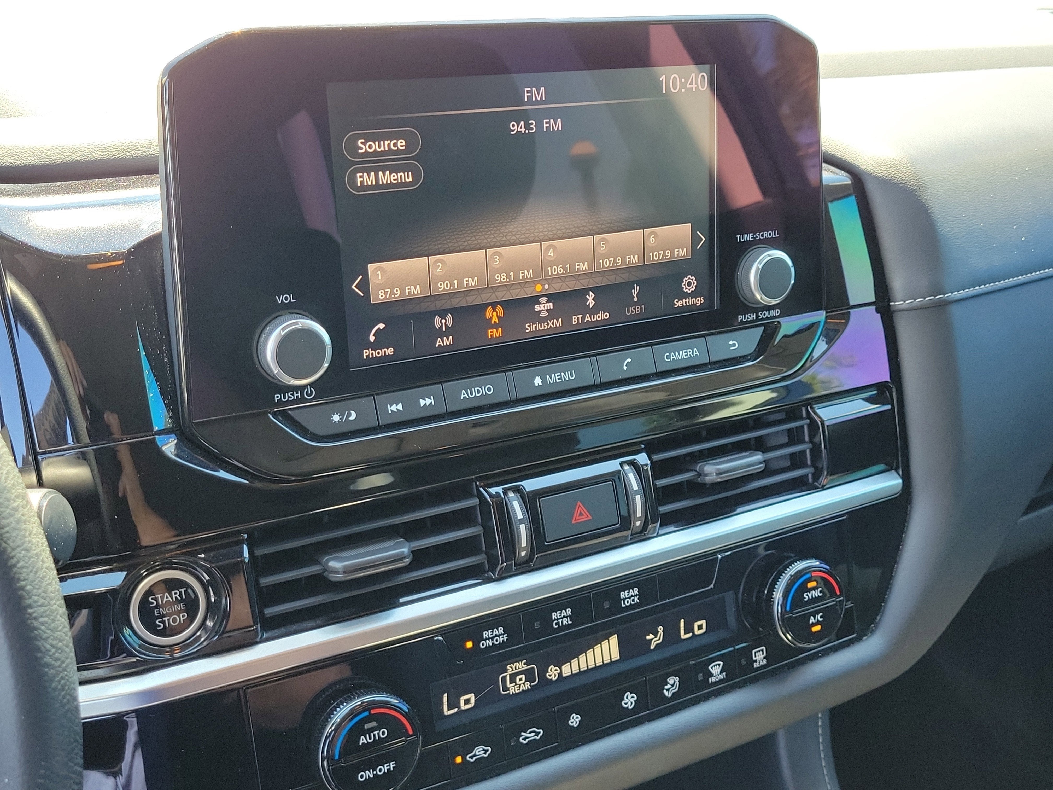 2022 Nissan Pathfinder S