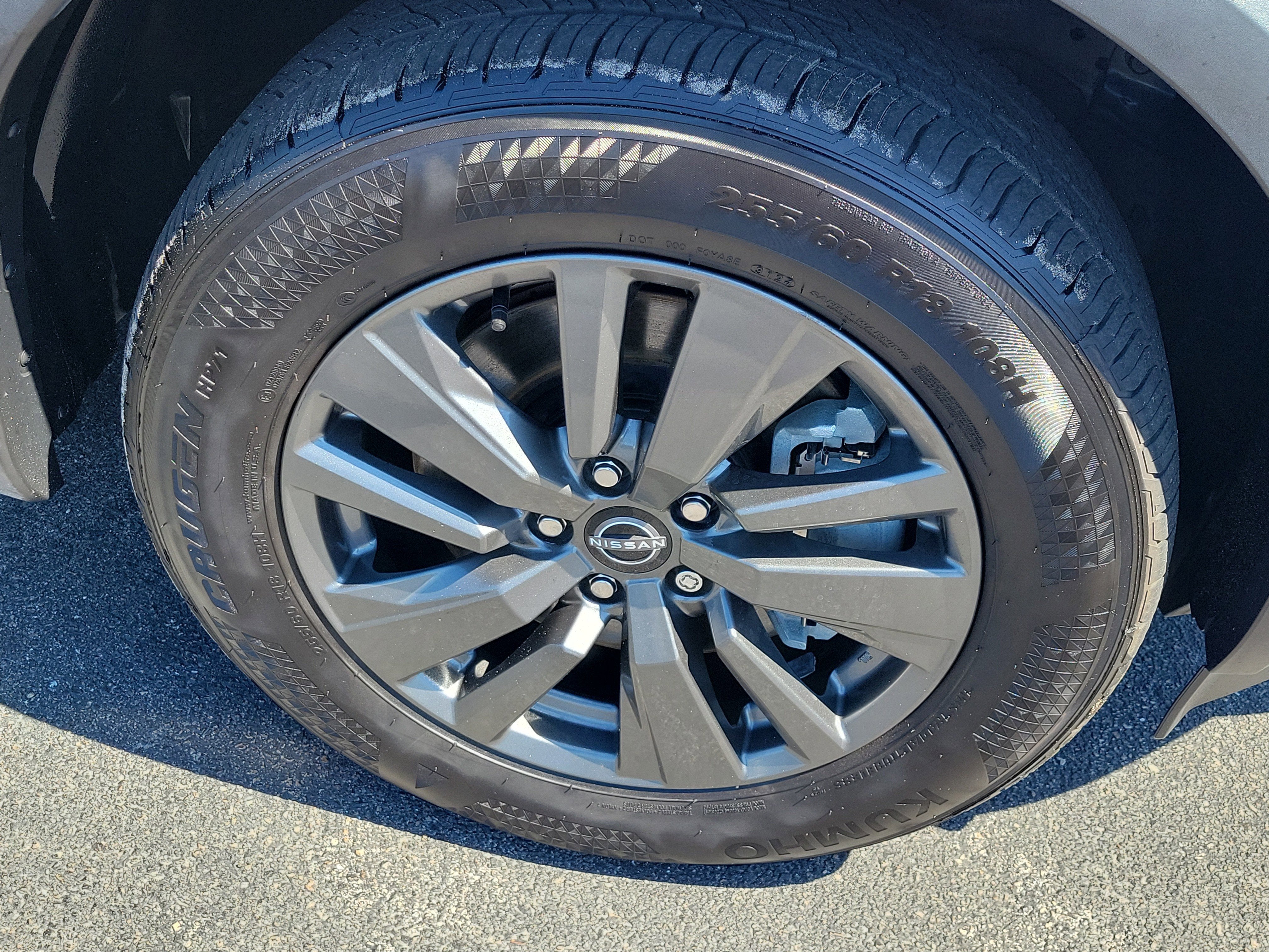 2022 Nissan Pathfinder S