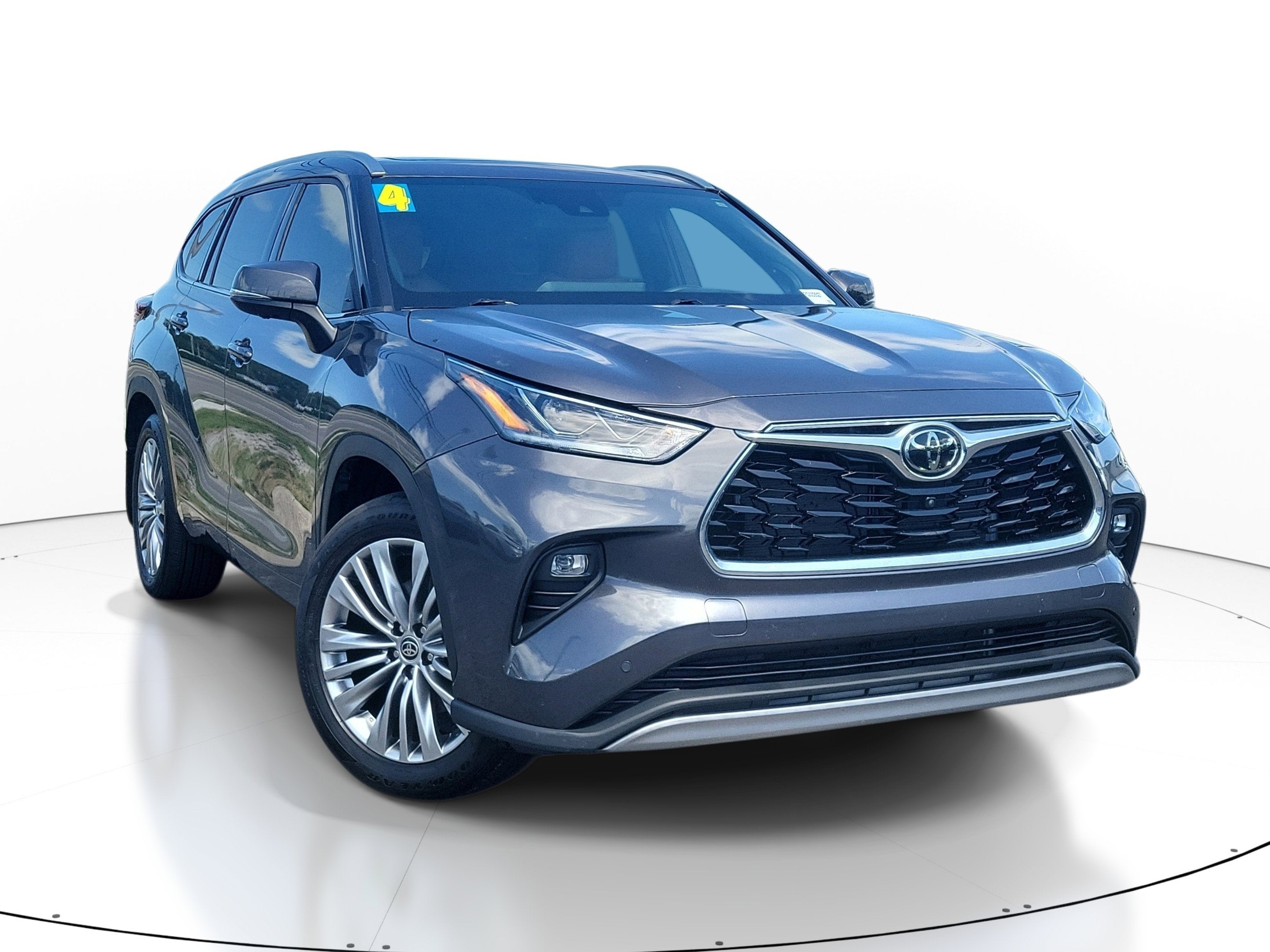2024 Toyota Highlander LE