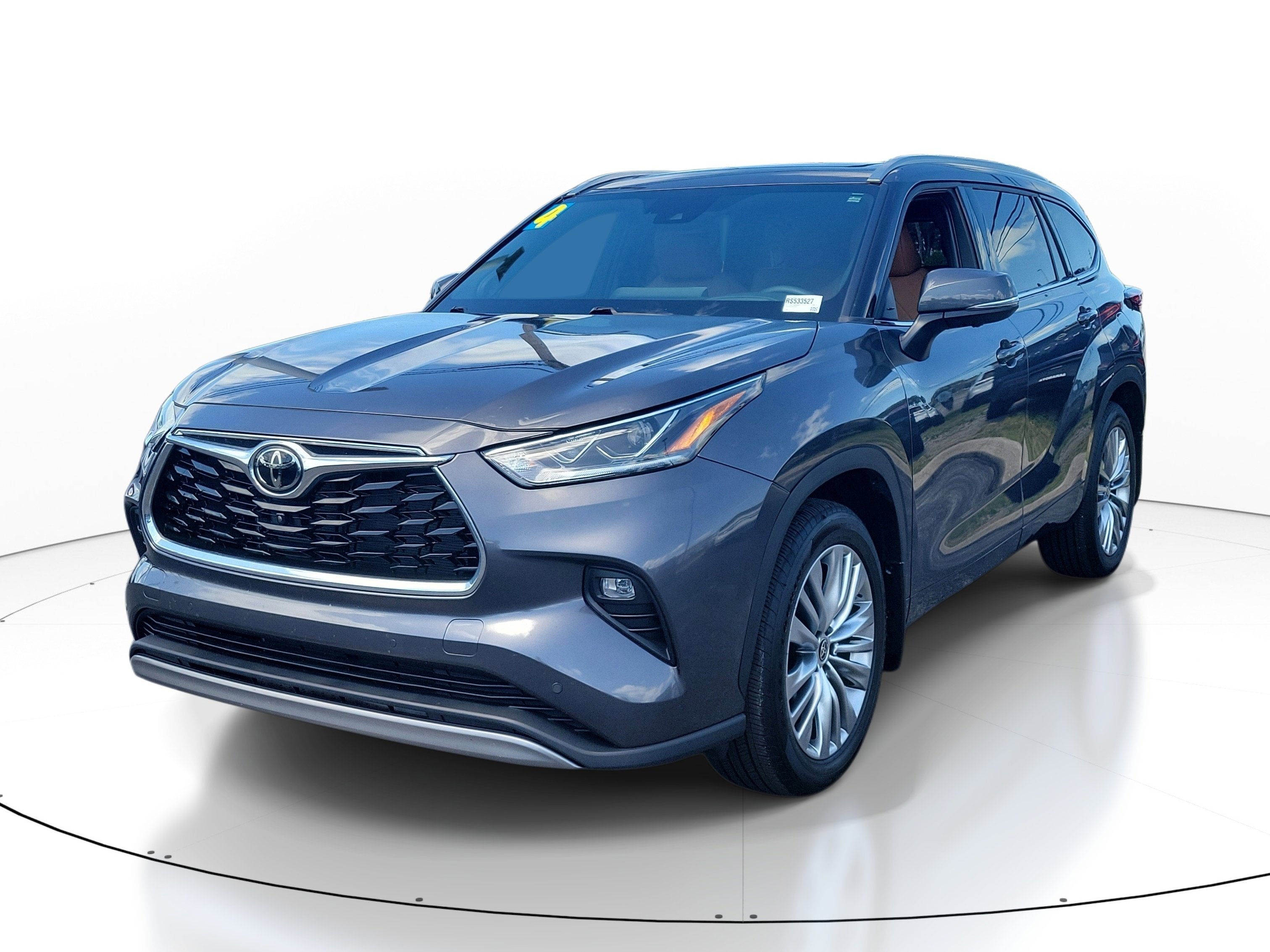 2024 Toyota Highlander LE