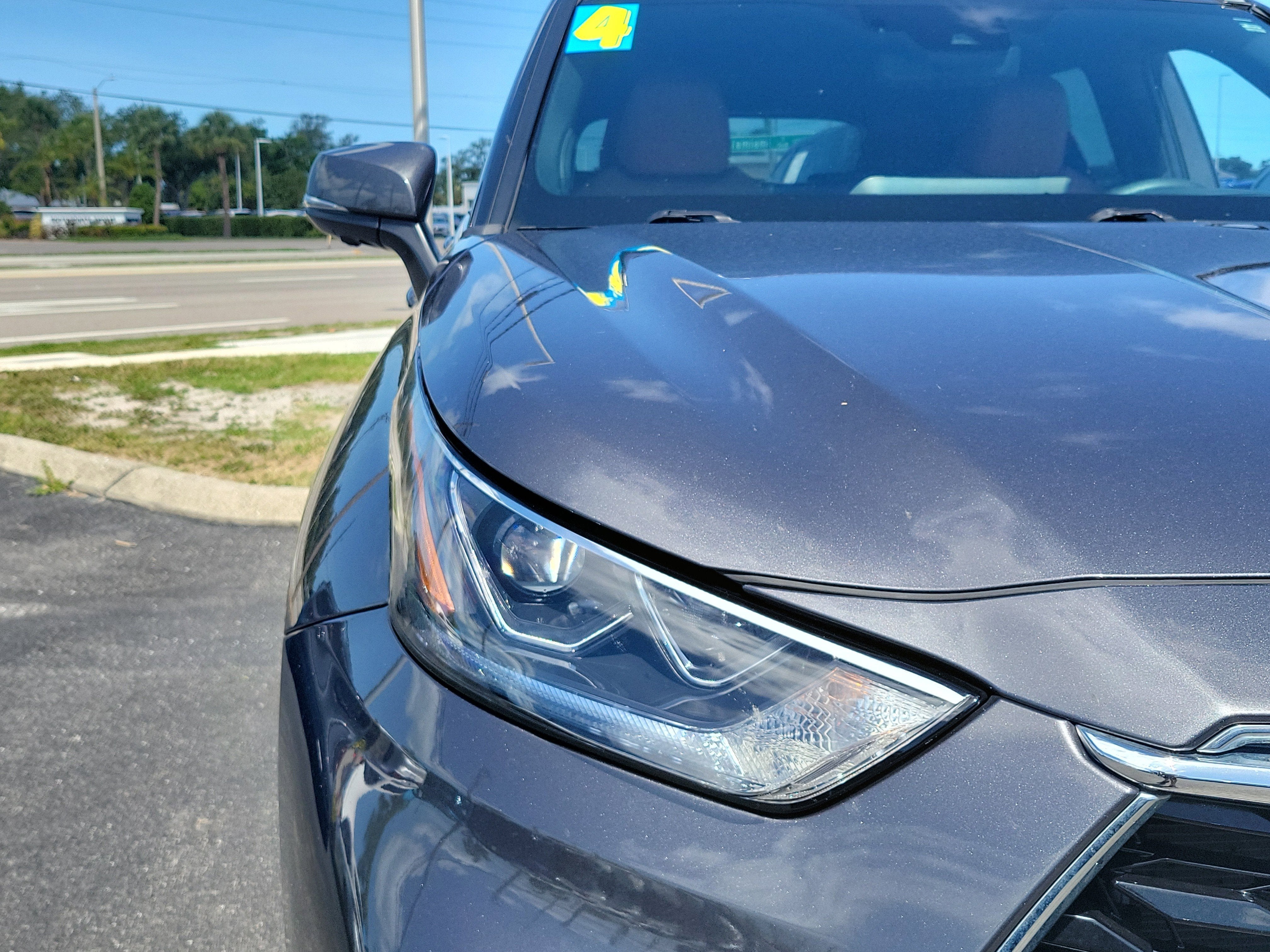 2024 Toyota Highlander LE