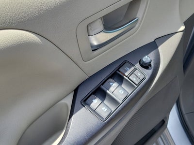 2018 Toyota Sienna LE Auto Access Seat