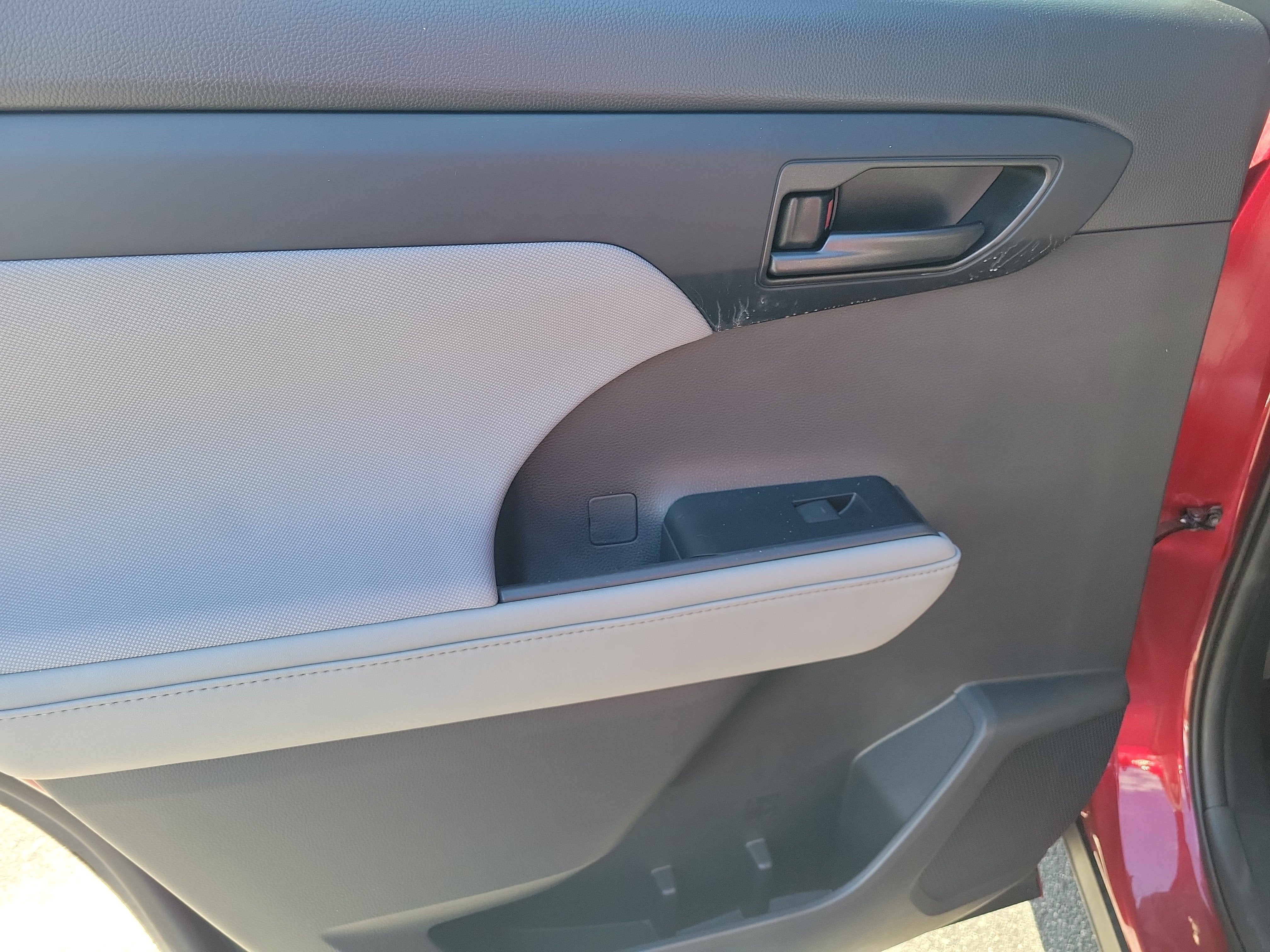 2020 Toyota Highlander Hybrid LE