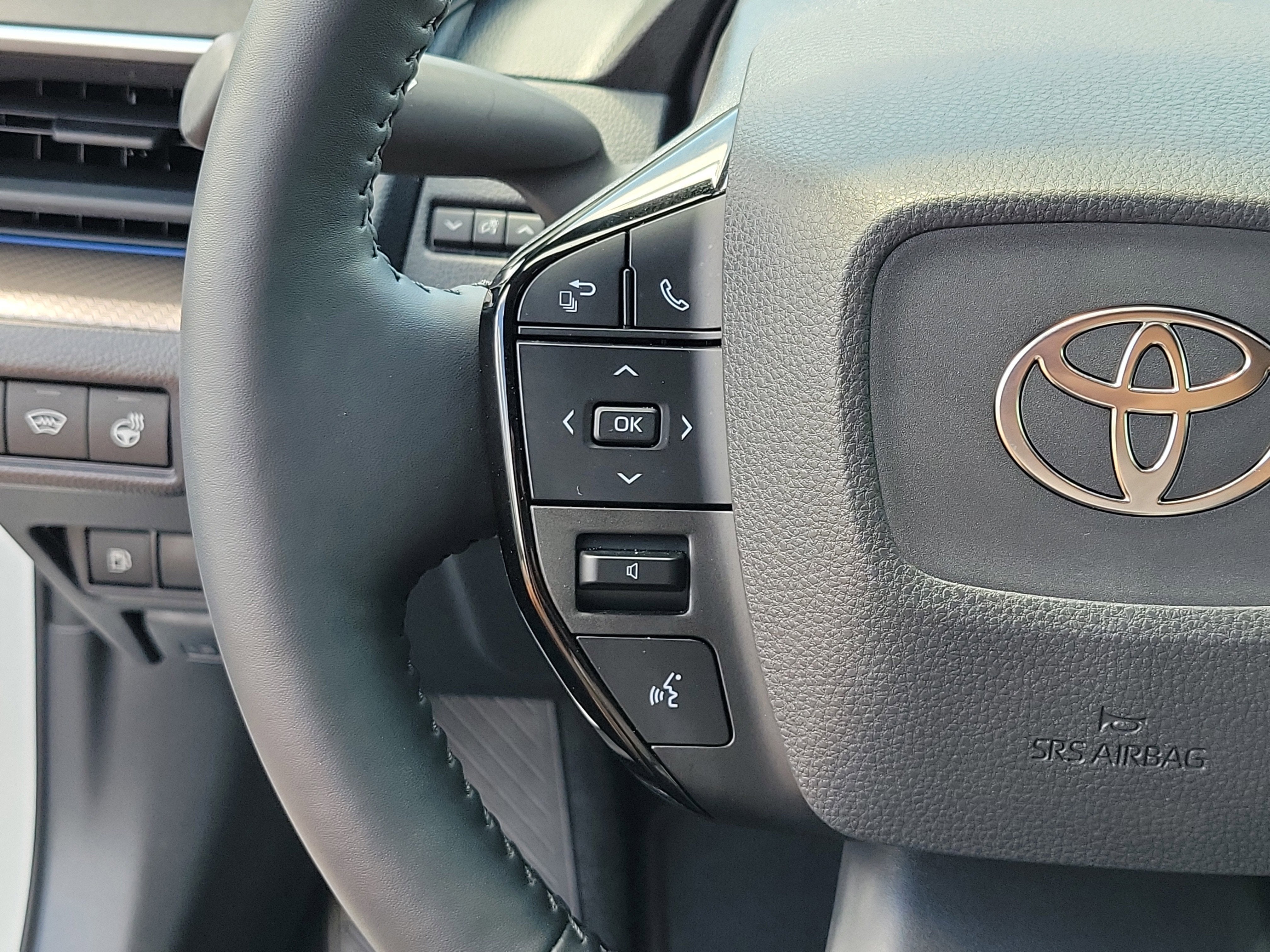 2024 Toyota Prius XLE