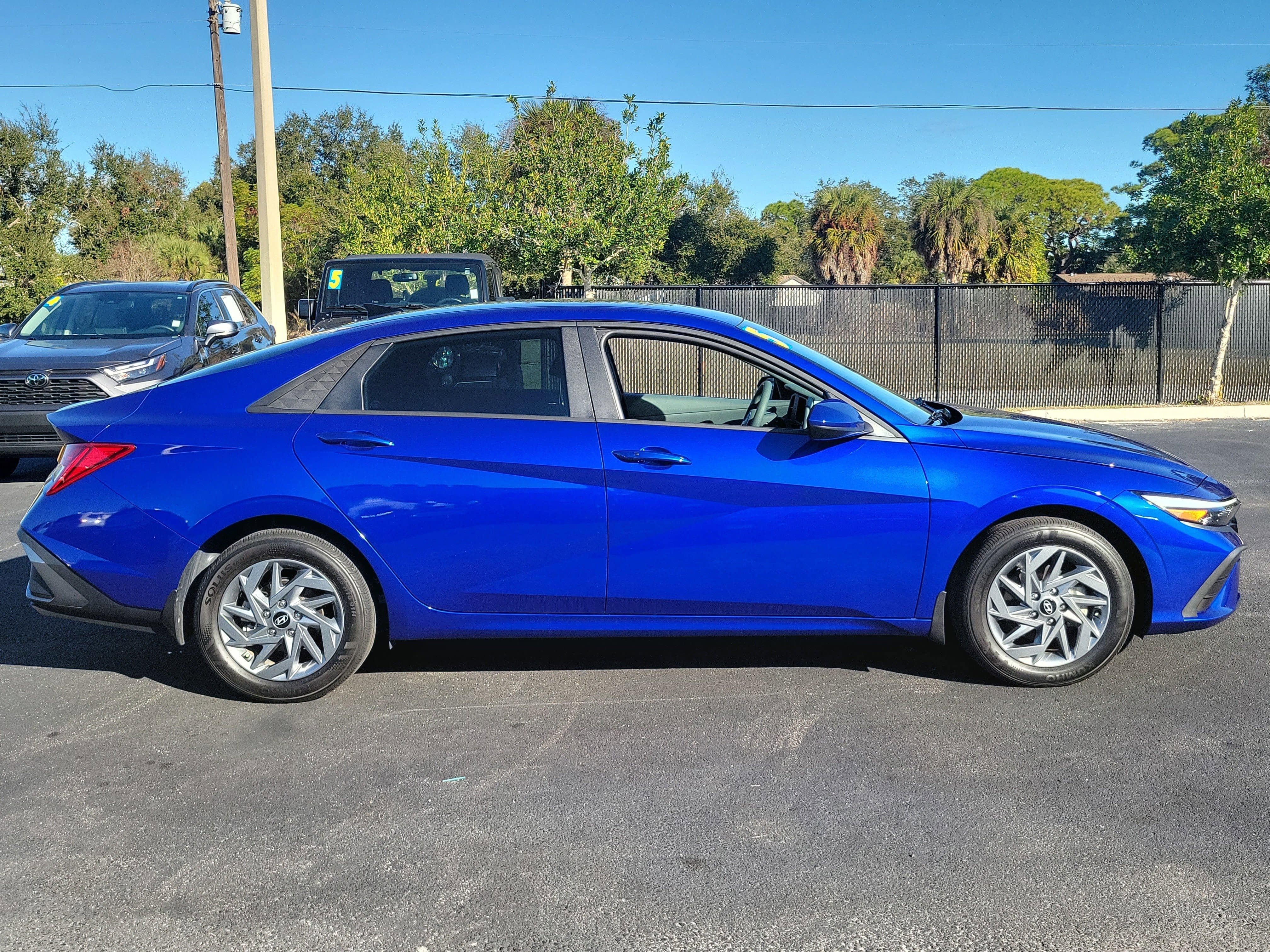 2025 Hyundai Elantra Hybrid Blue
