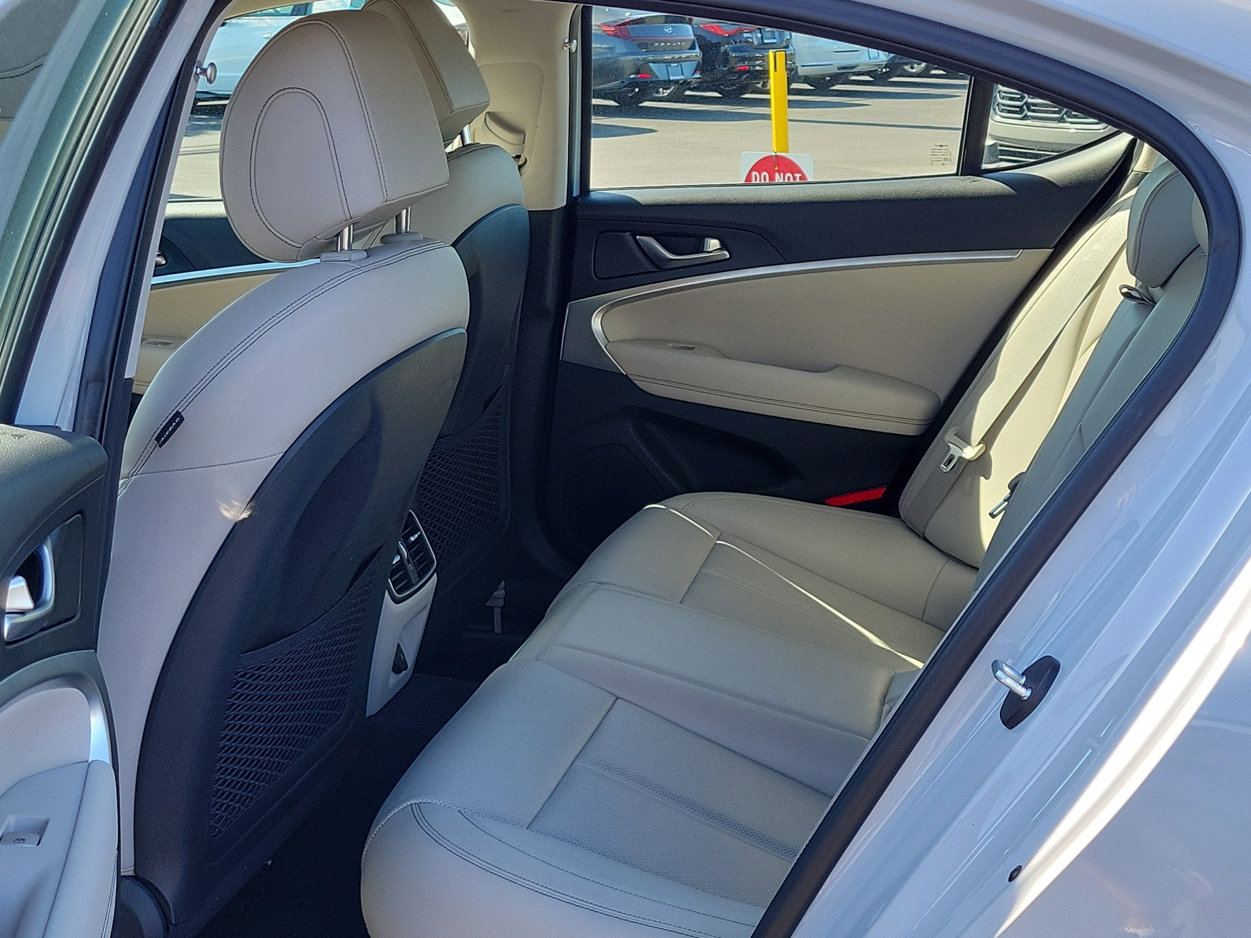 2020 Genesis G70 2.0T