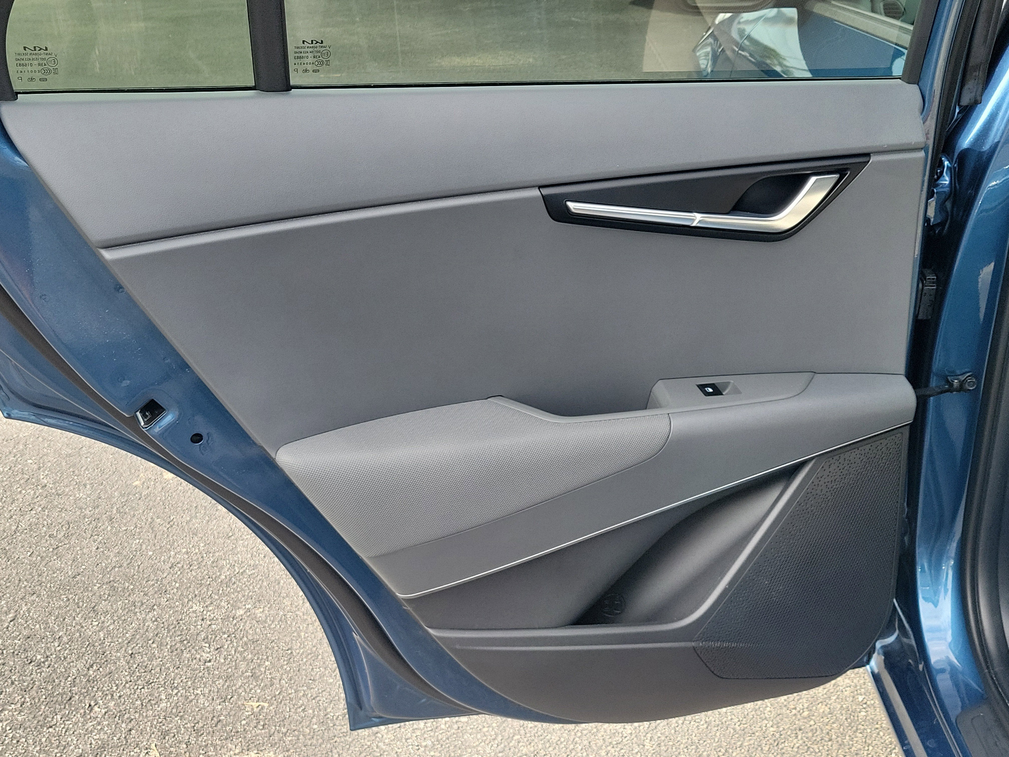 2024 Kia Niro EX