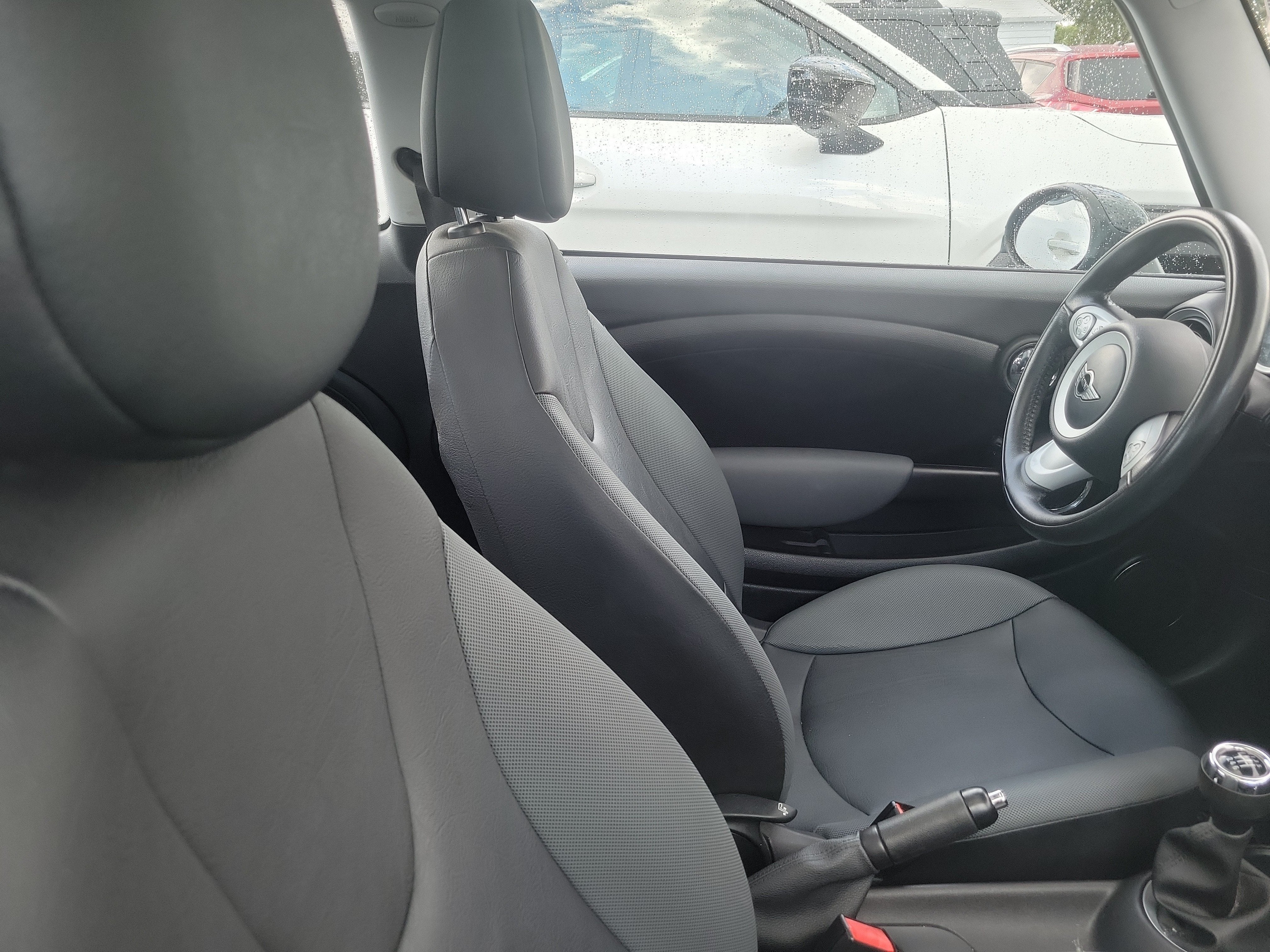 2010 MINI Cooper Hardtop Base
