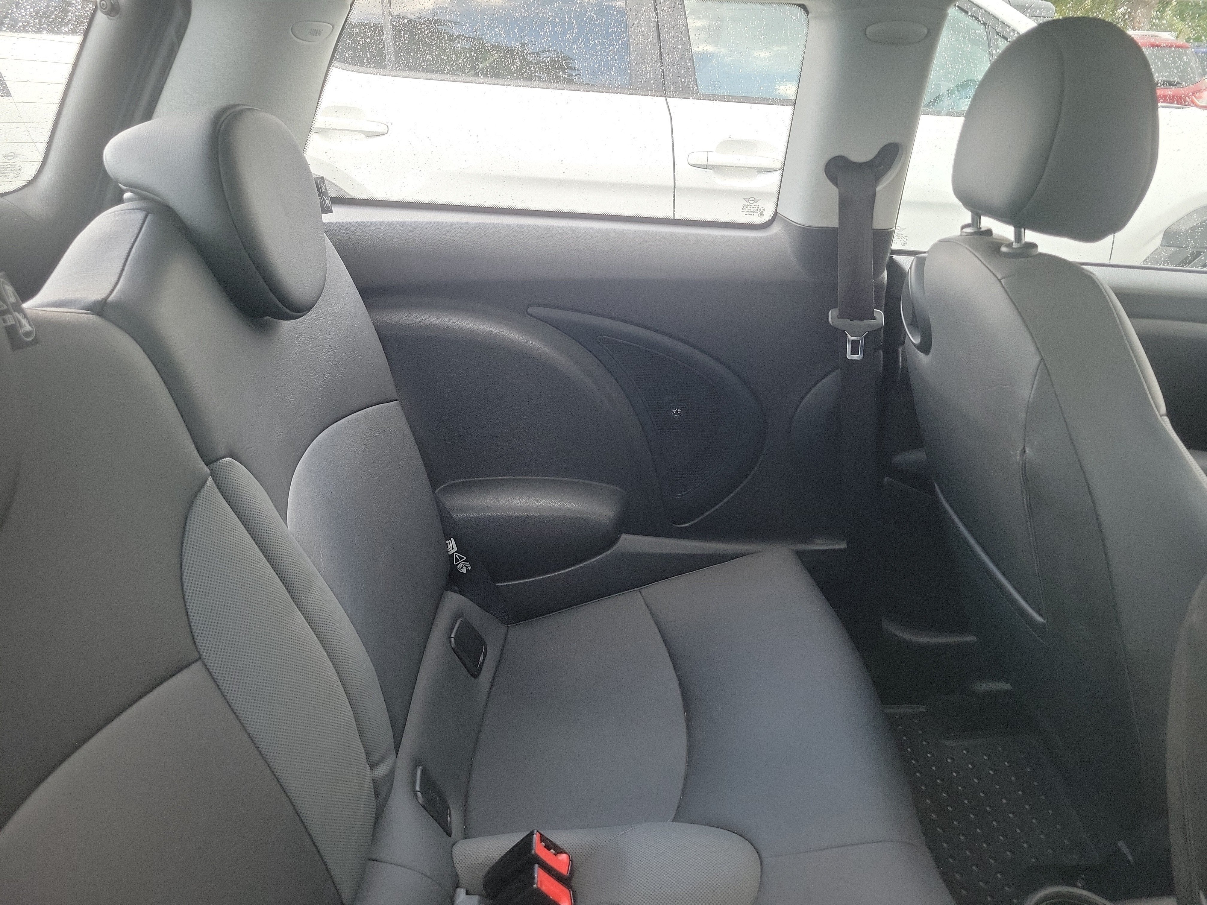 2010 MINI Cooper Hardtop Base