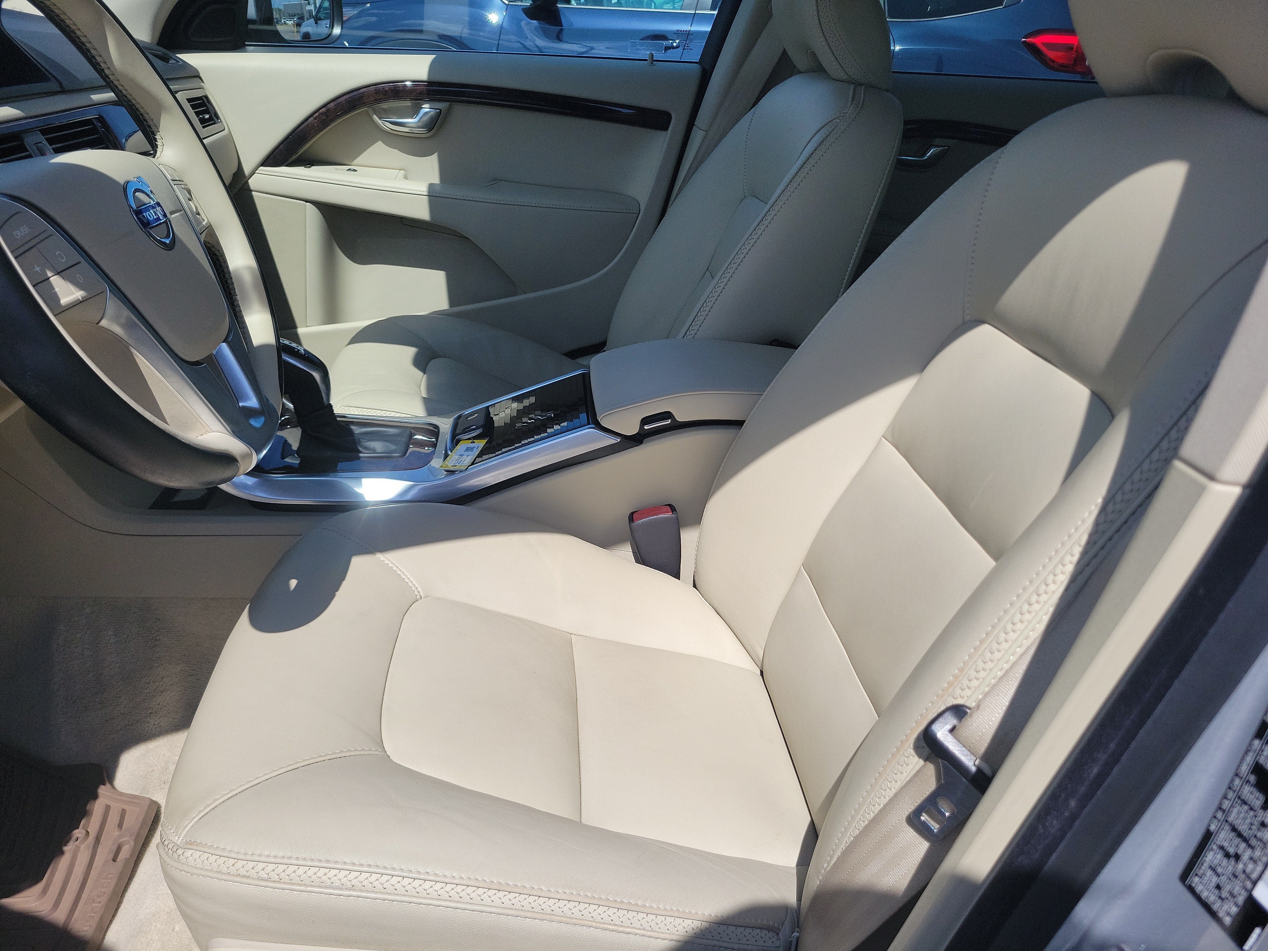 2015 Volvo XC70 T5 Drive-E Premier