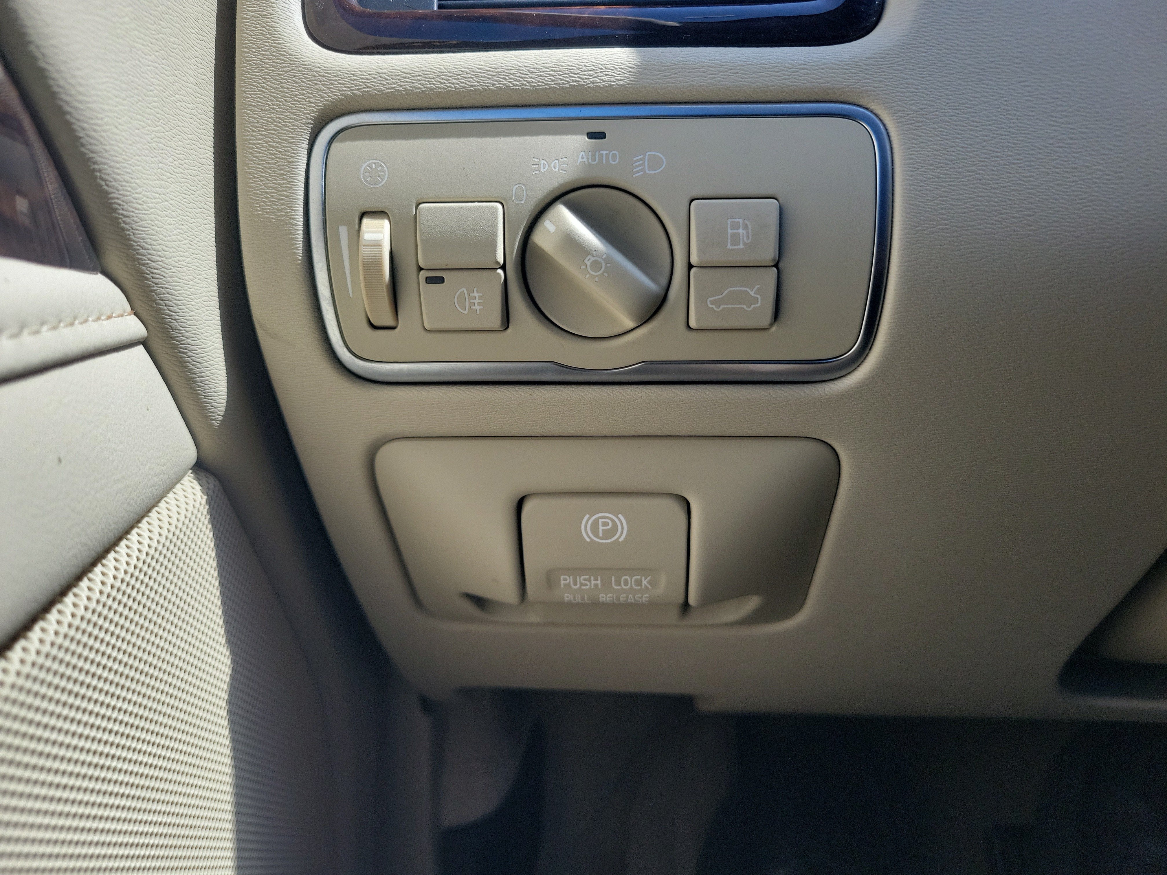 2015 Volvo XC70 T5 Drive-E Premier