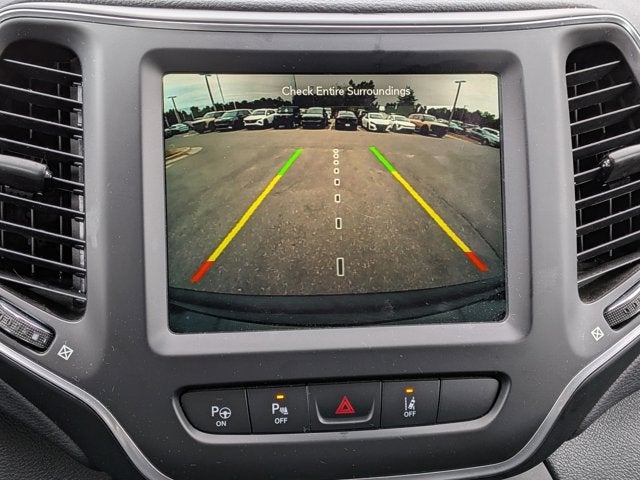 2023 Jeep Cherokee Altitude Lux