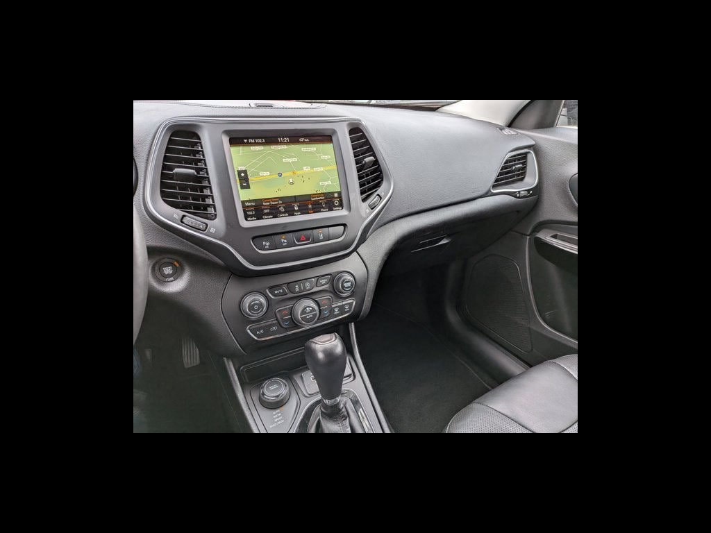 2023 Jeep Cherokee Altitude Lux