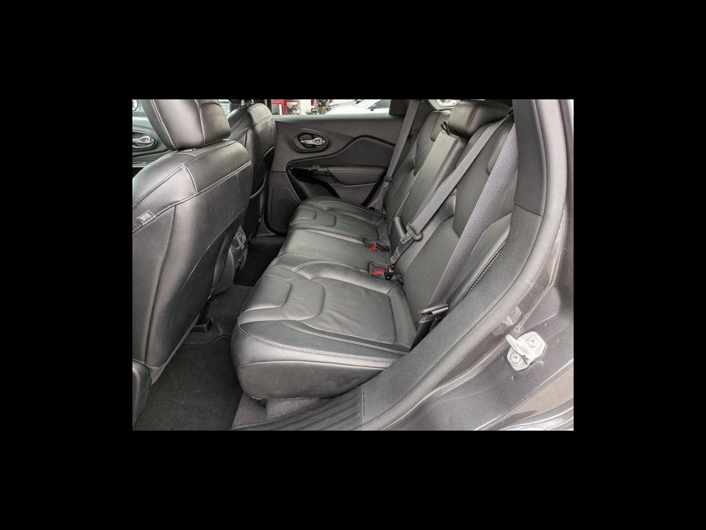 2023 Jeep Cherokee Altitude Lux