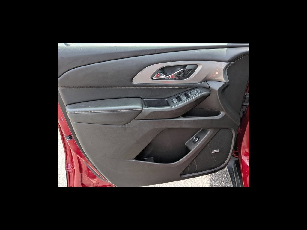 2021 Chevrolet Traverse RS