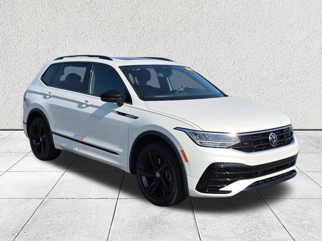 2023 Volkswagen Tiguan SE R-Line Black