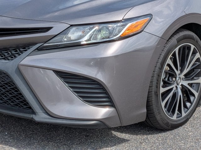 2018 Toyota Camry Hybrid LE