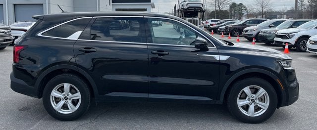 2023 Kia Sorento LX