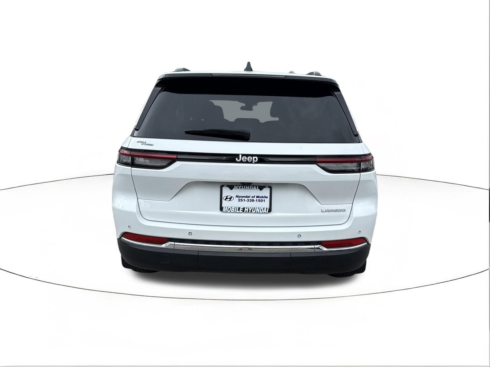 2025 Jeep Grand Cherokee Laredo