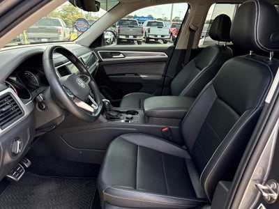 2021 Volkswagen Atlas 3.6L V6 SE w/Technology R-Line