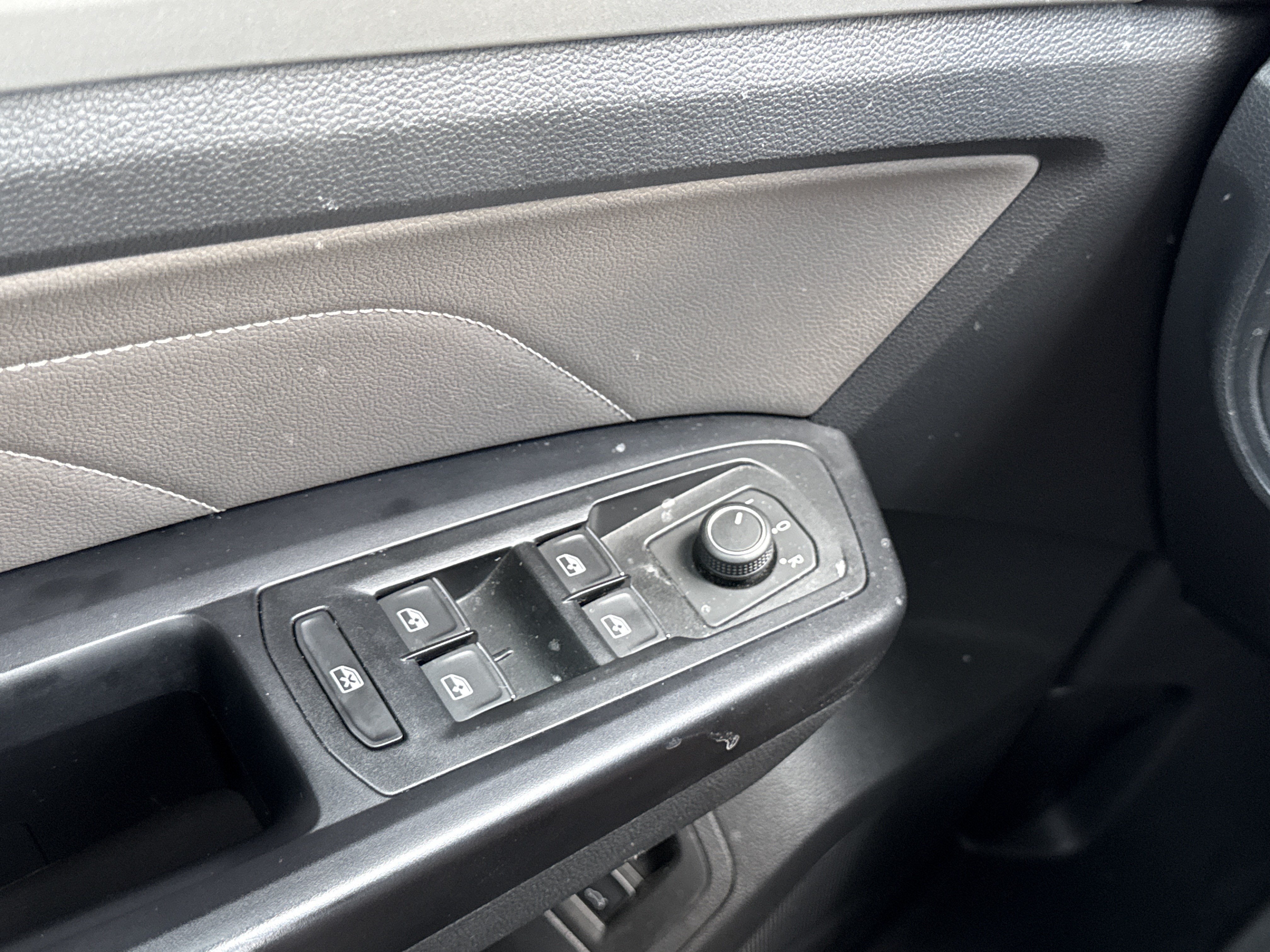 2021 Volkswagen Atlas 3.6L V6 SE w/Technology R-Line