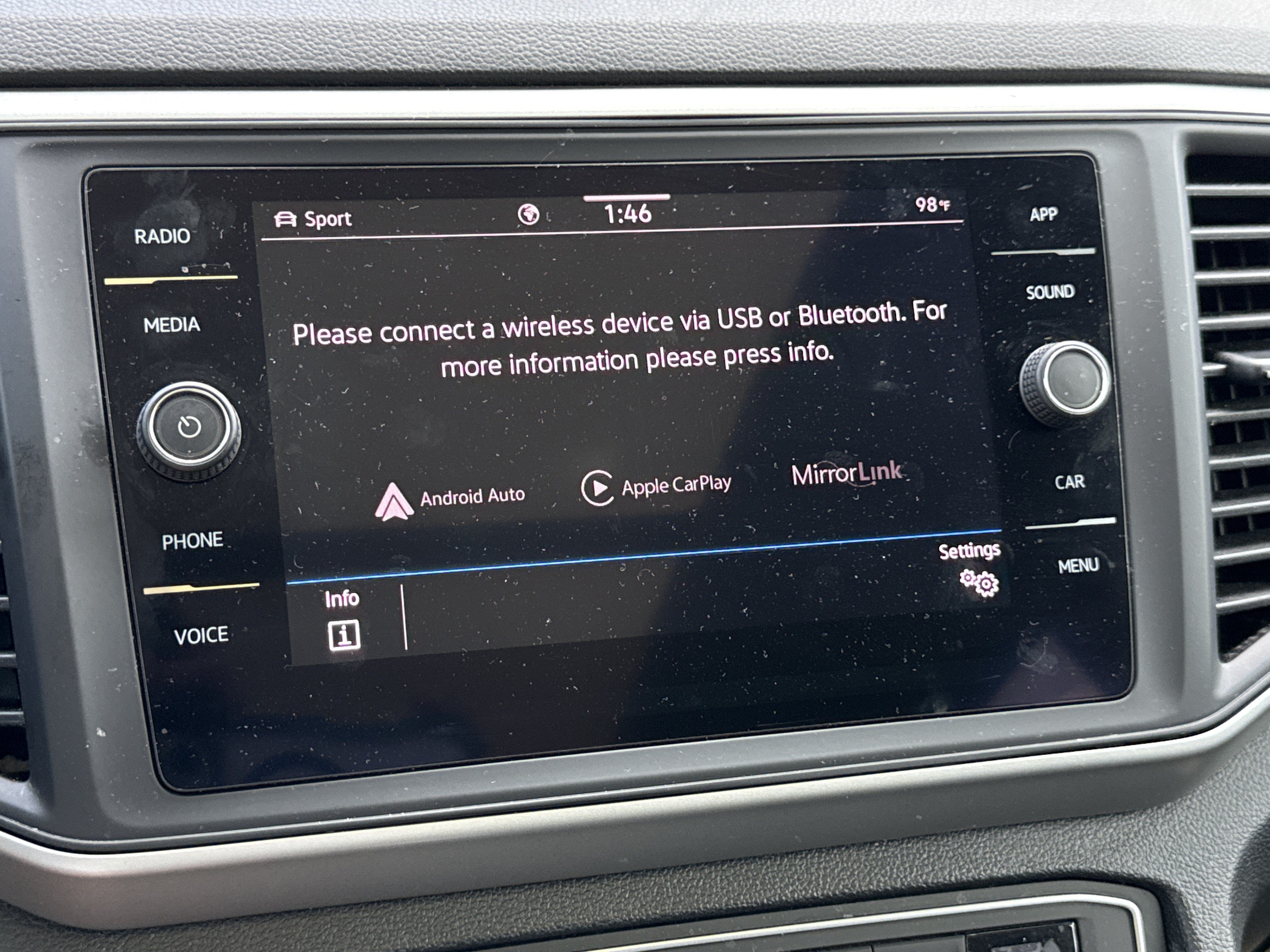 2021 Volkswagen Atlas 3.6L V6 SE w/Technology R-Line