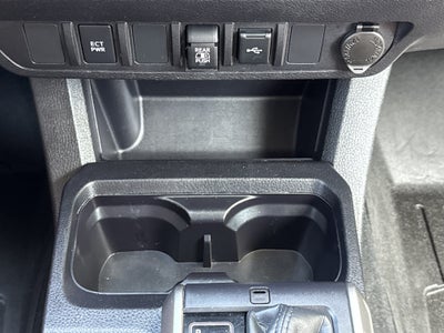 2022 Toyota Tacoma 4WD SR5