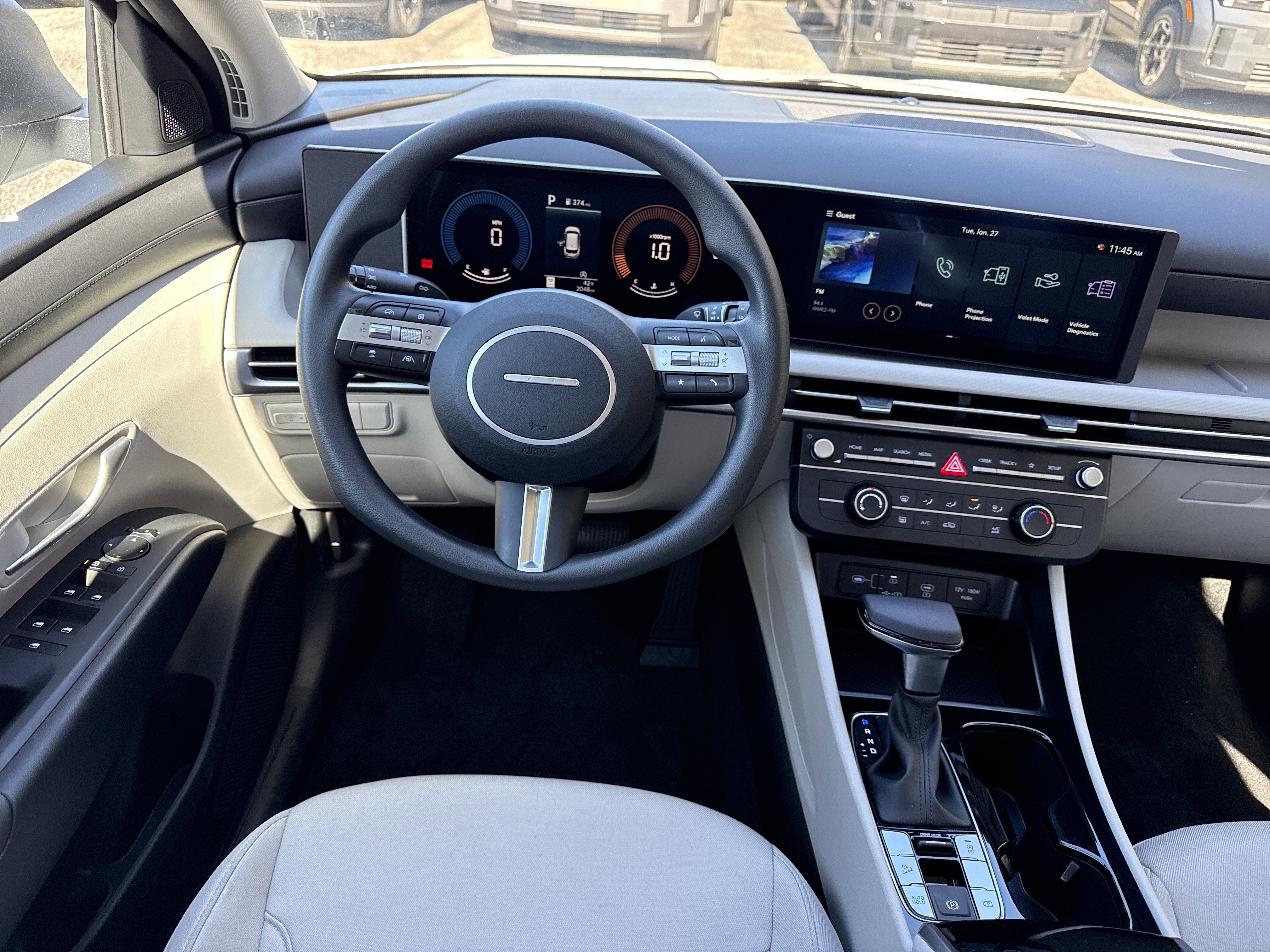 2025 Hyundai Tucson SE