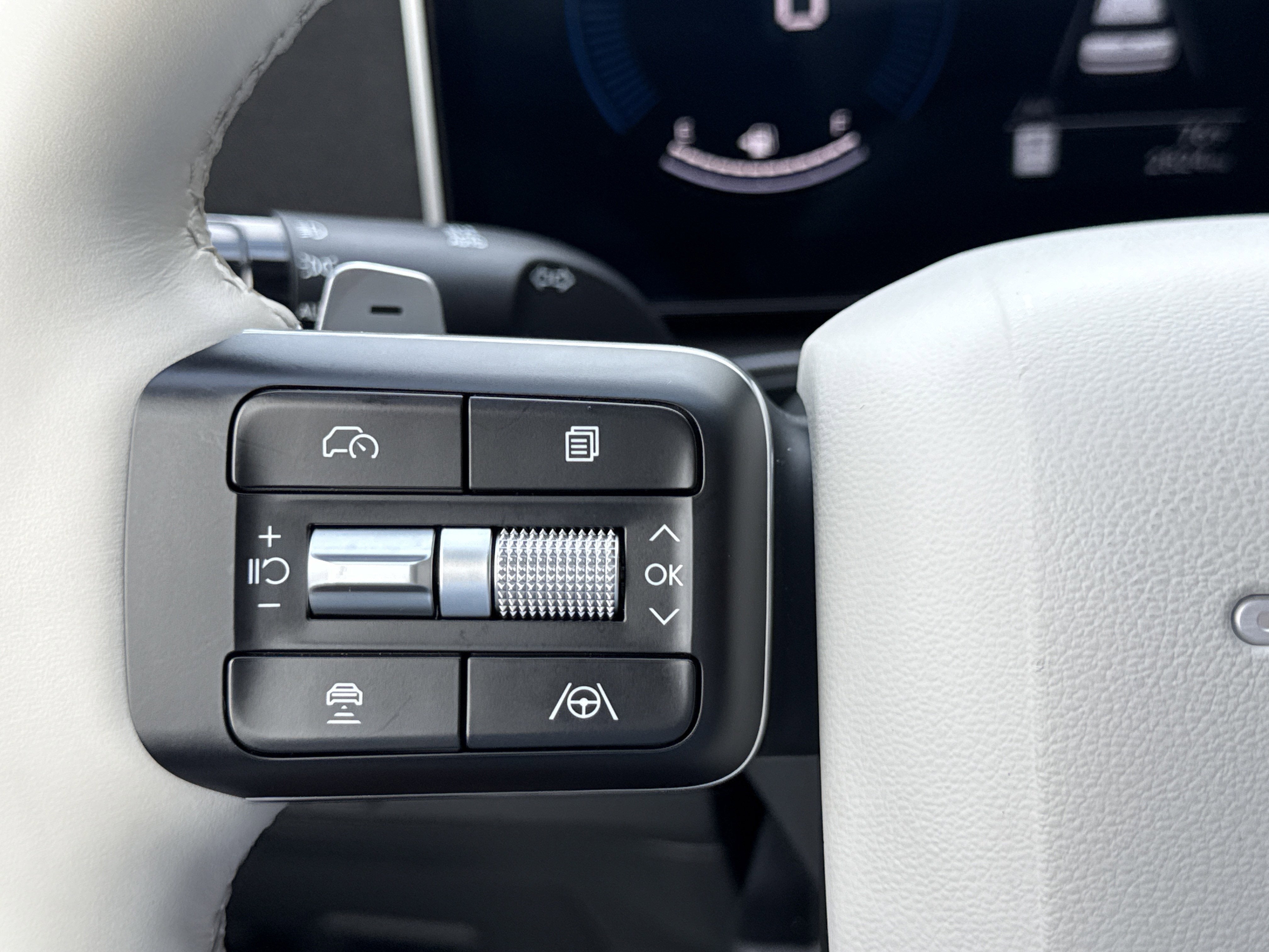 2026 Hyundai Santa Fe SE