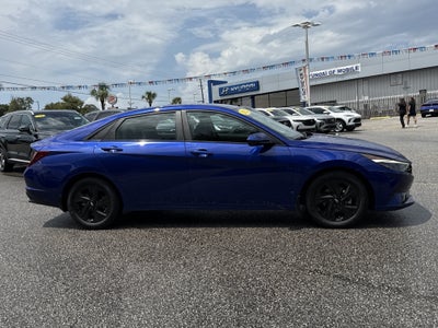 2022 Hyundai Elantra SEL