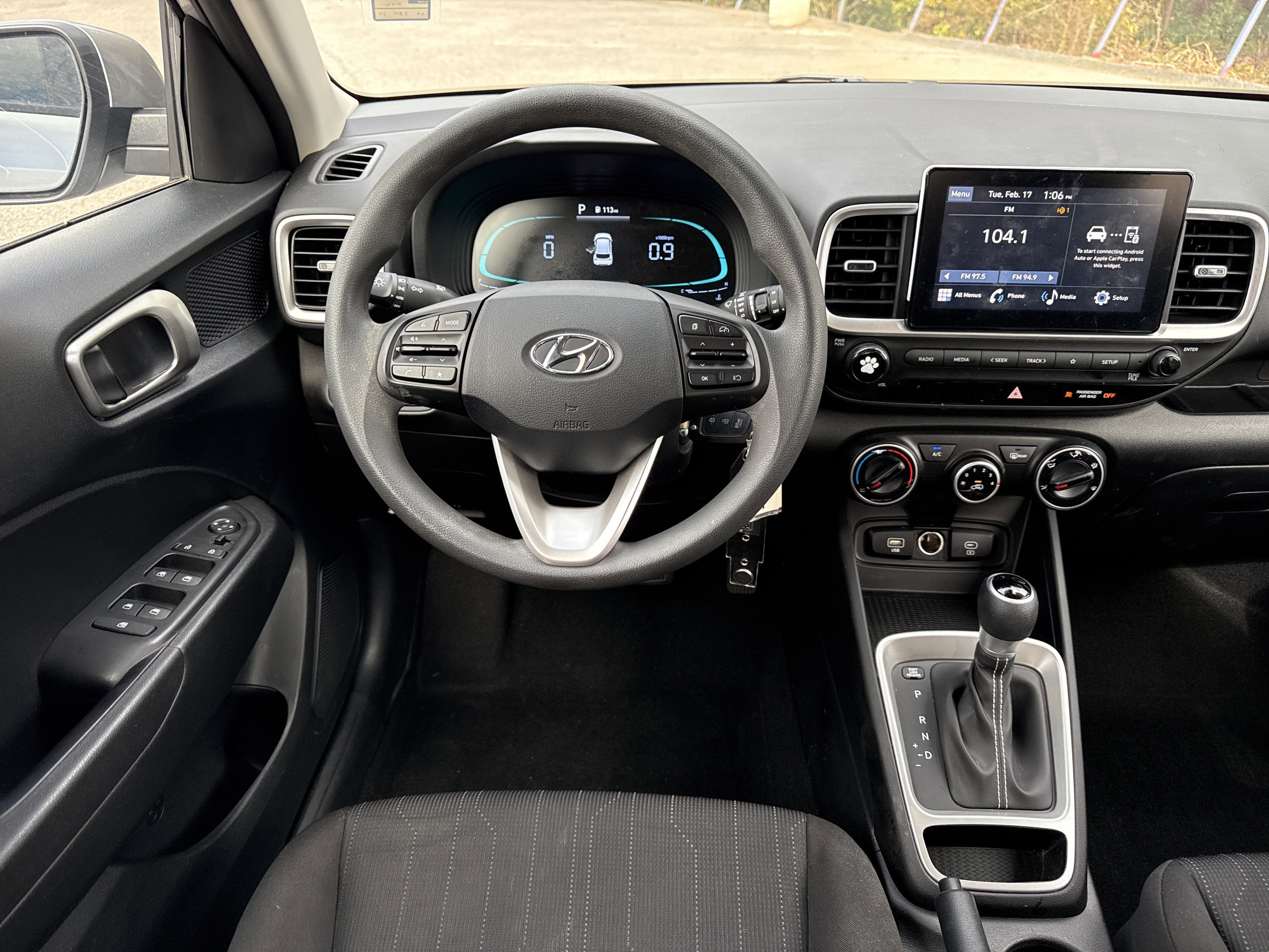 2023 Hyundai Venue SE