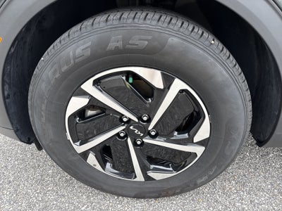 2025 Kia Sportage Hybrid LX