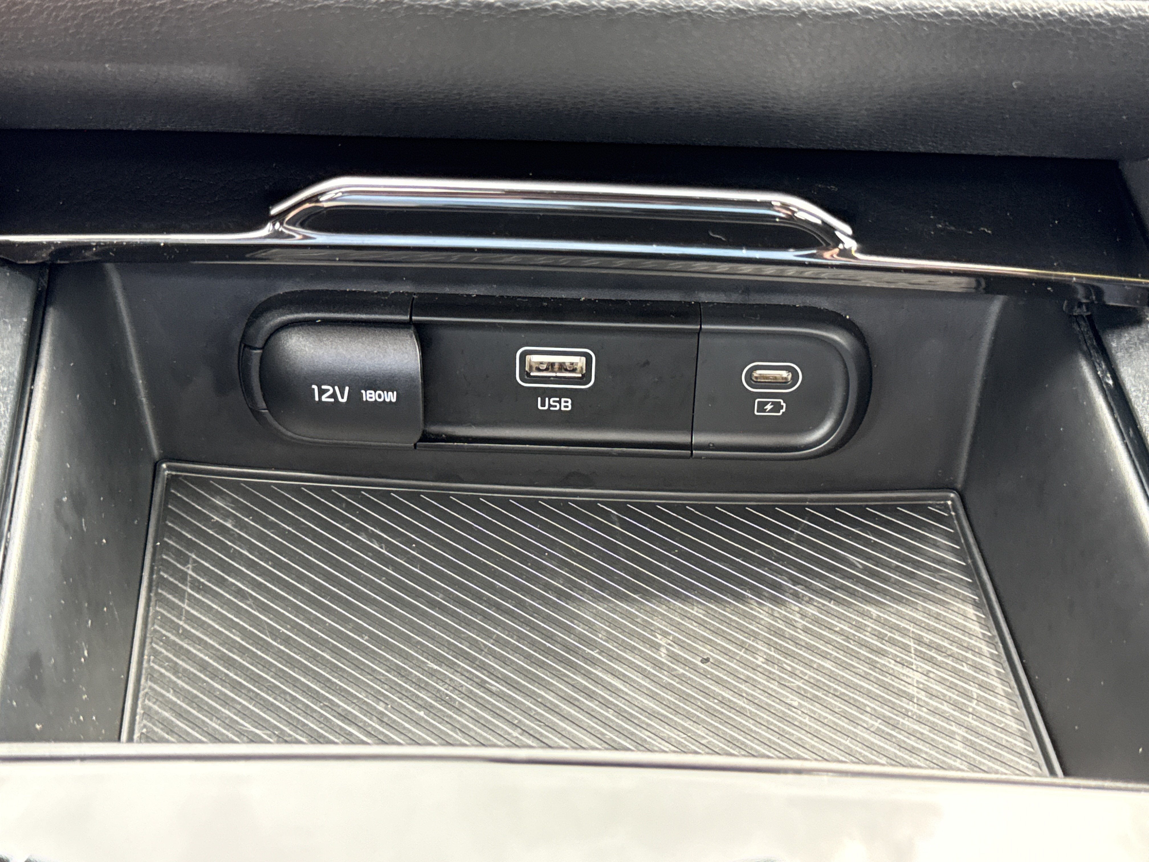 2025 Kia Sportage Hybrid LX