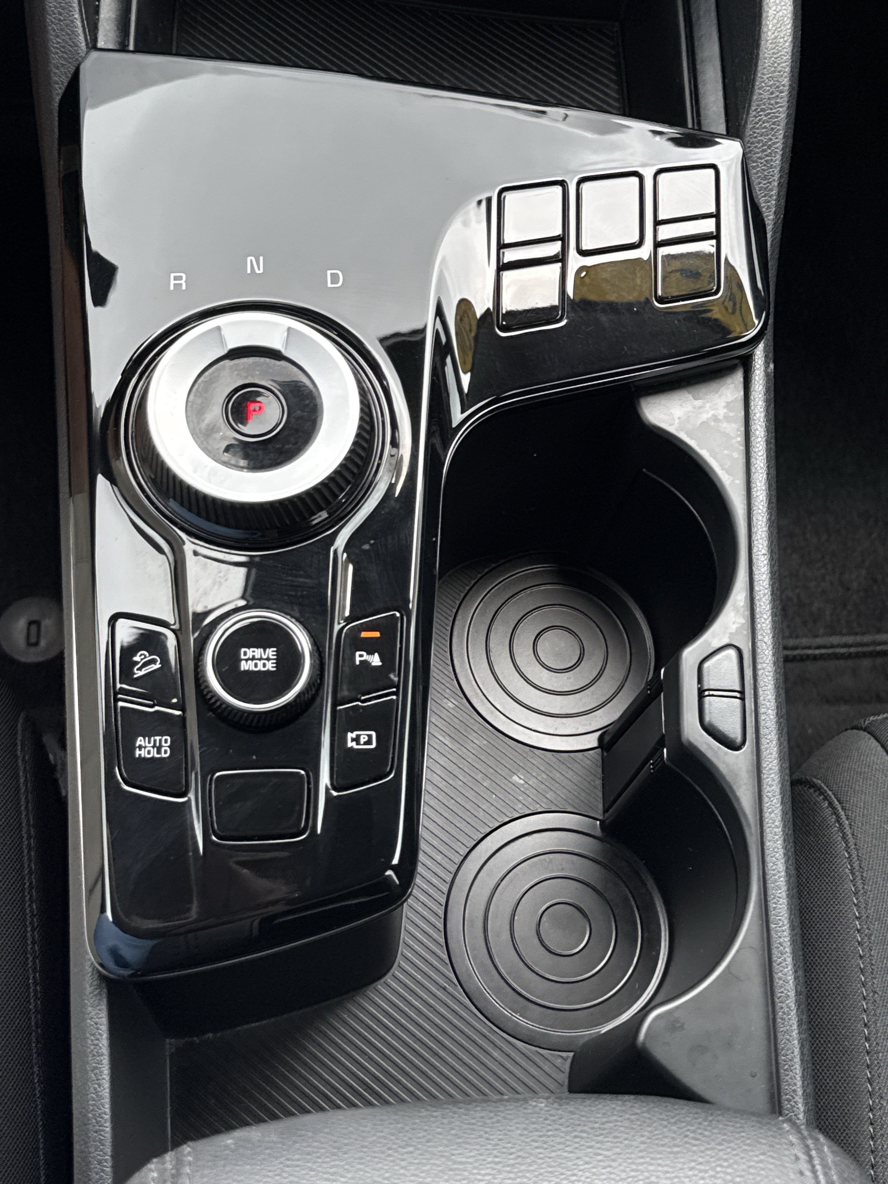2025 Kia Sportage Hybrid LX