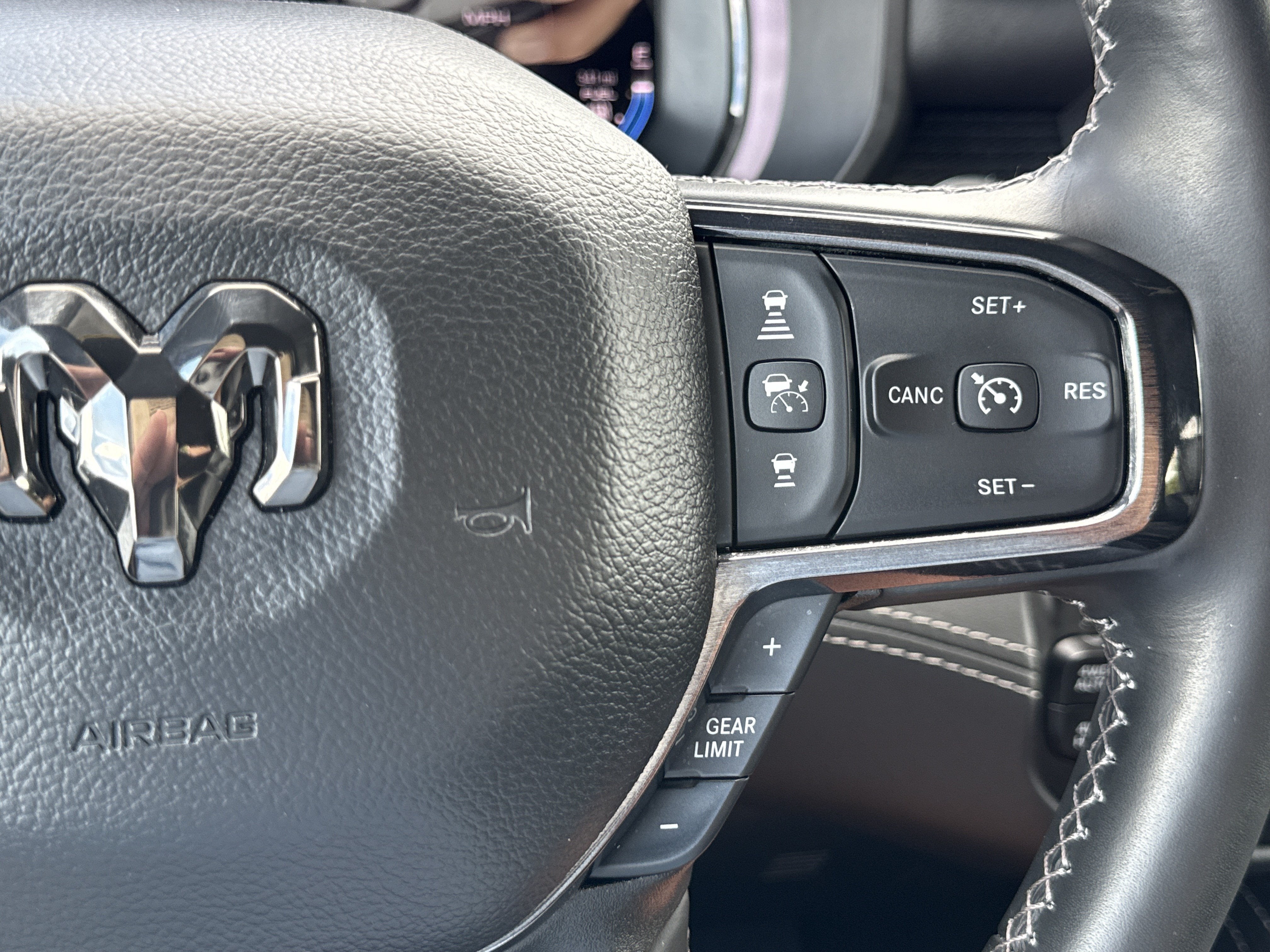 2024 RAM 1500 Limited